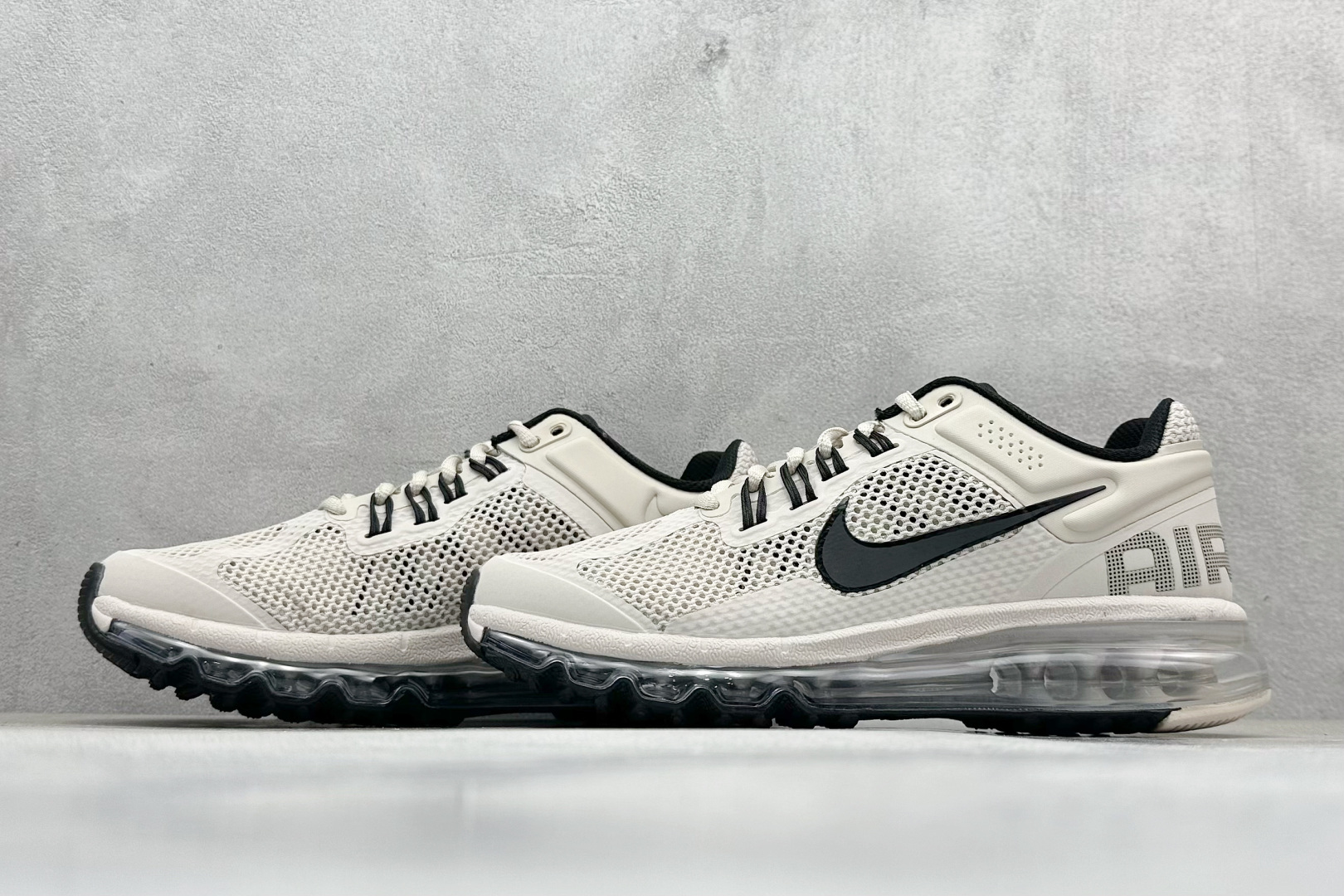 Nike Air Max 2013 舒适时尚耐磨透气 低帮跑步鞋 FZ3156-008