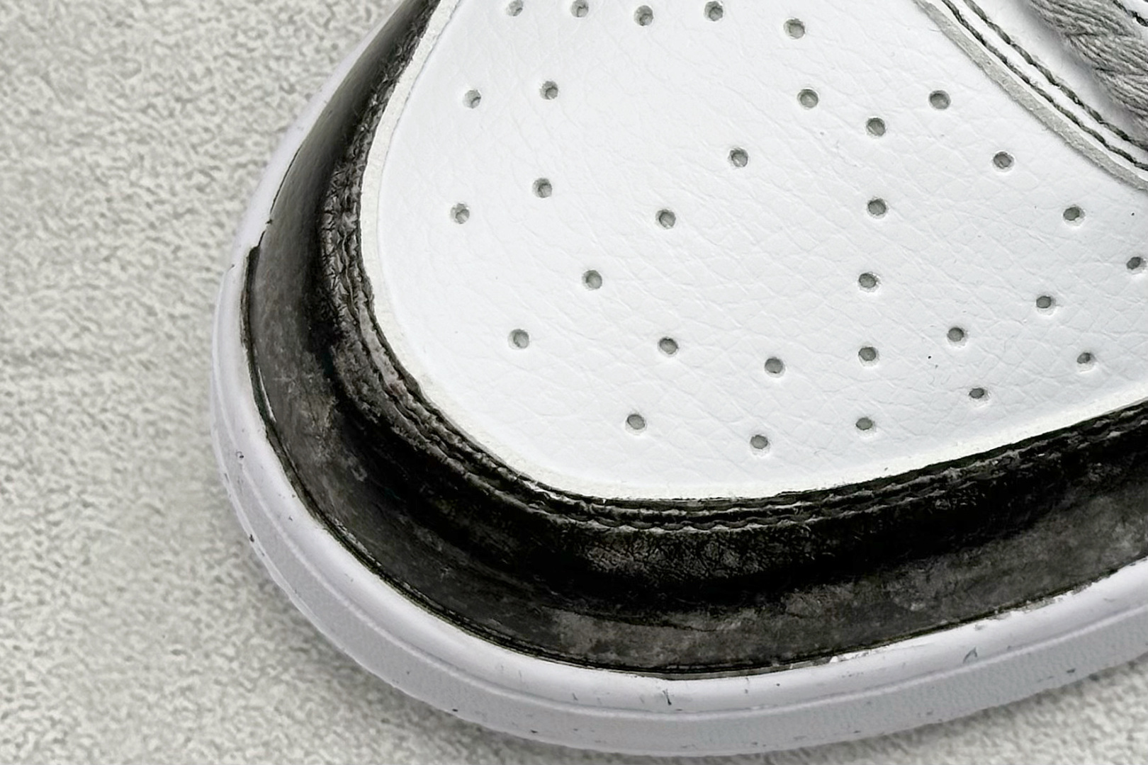 图片[7]-Nike Court Vision Low 绑带手绘涂鸦 休闲运动板鞋 低帮百搭透气休闲运动板鞋，经典耐用的设计，兼顾舒适脚感和出众风范，演绎匠心之作。结构性的支撑贴合感结合复古篮球设计，塑就场外全明星风范 货号： DH2987 101 尺码：36 36.5 37.5 38 38.5 39 40 40.5 41 42 42.5 43 44 44.5 45-选品中心