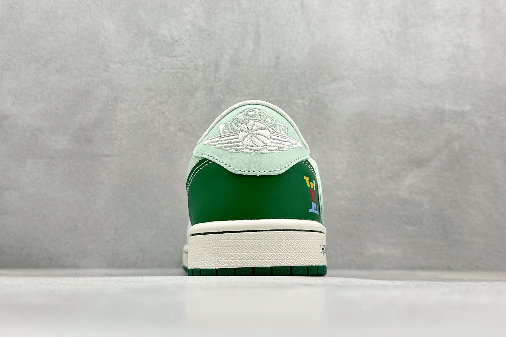 Travis Scott x Nike Air Jordan 1 Low x Louis Vuitton Air Jordan 1 Low 反转薄荷绿白小勾满天星倒钩  HS8068-039
