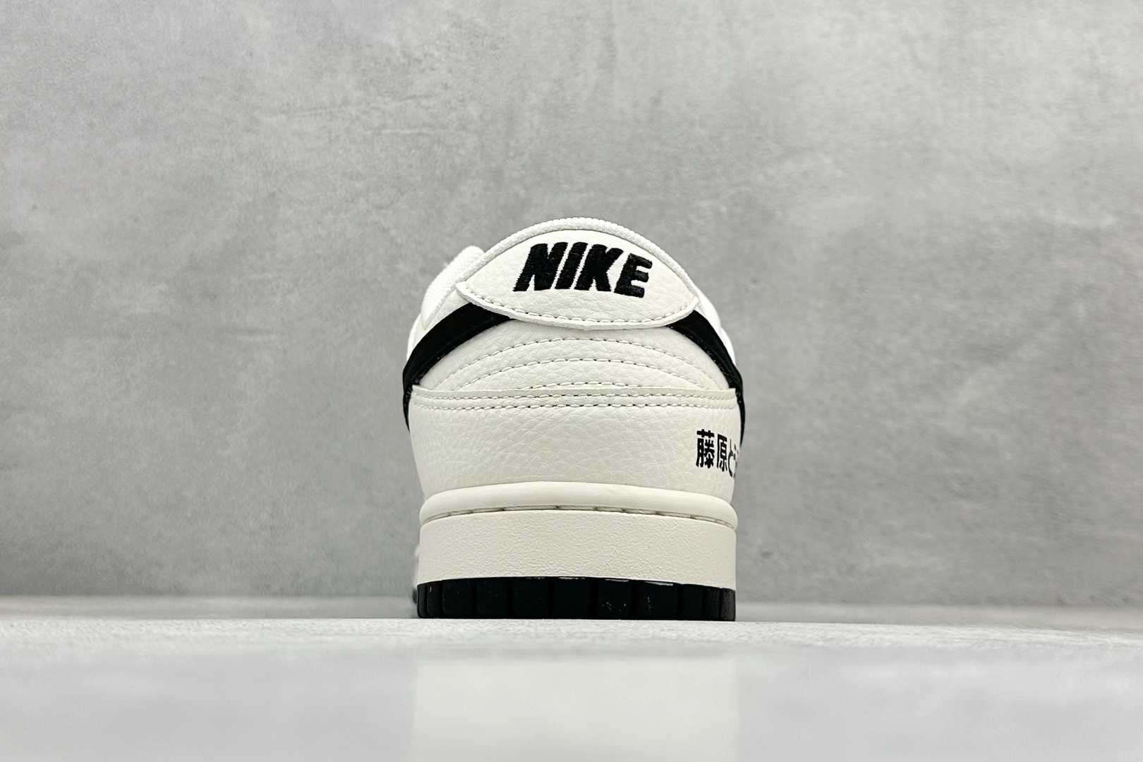 Nike SB Dunk Low 藤原豆腐店 白黑三小勾 XD1588-225