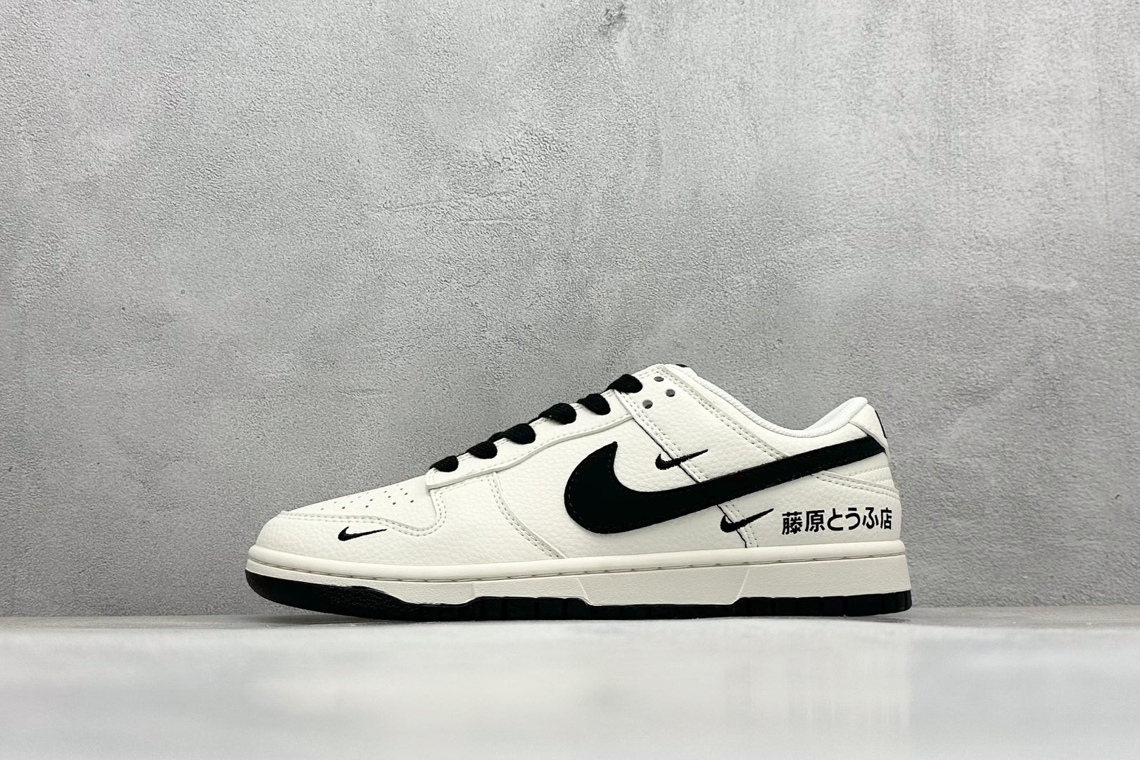 Nike SB Dunk Low 藤原豆腐店 白黑三小勾 XD1588-225