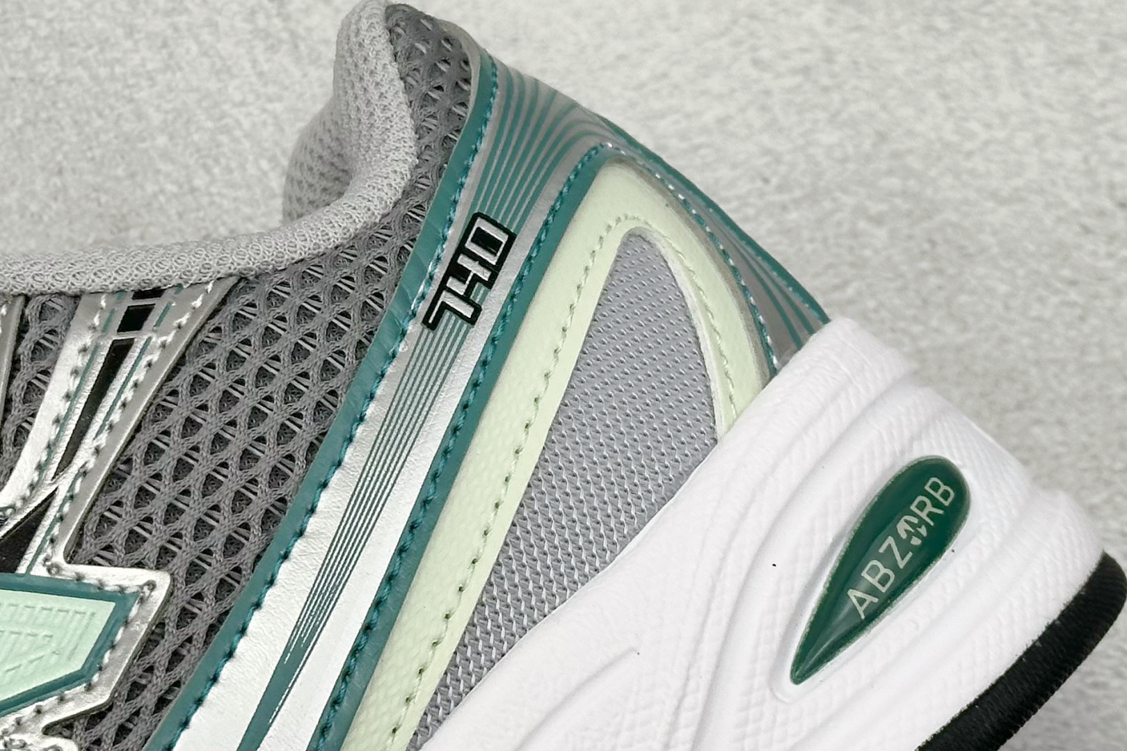 图片[9]-GW版 New Balance 740系列复古老爹风休闲运动慢跑鞋  #原盒 原吊牌 组合大底 1：1制作  货号：U740NC2 尺码：36-45-选品中心