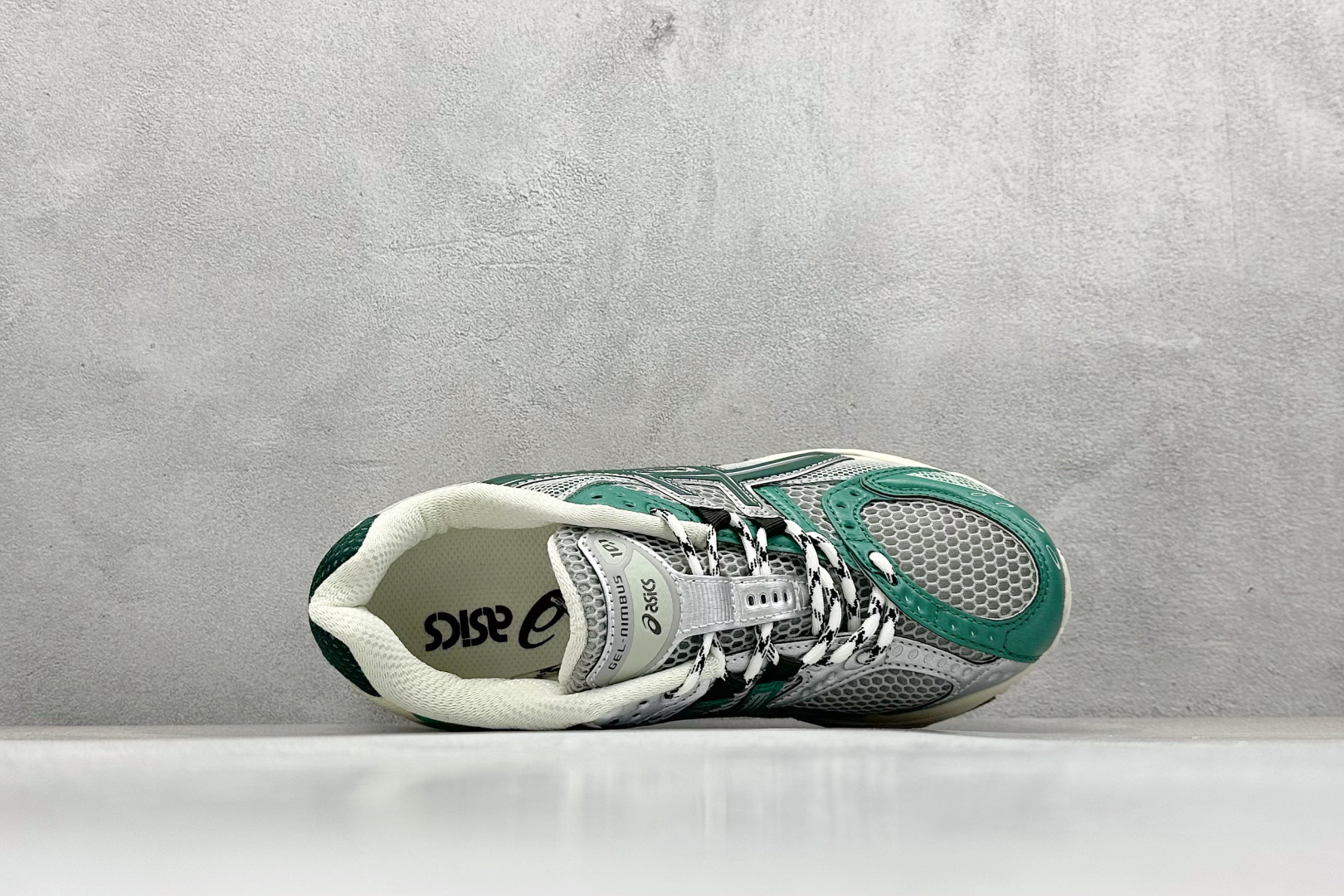 Asics Gel-Nimbus 10.1 亚瑟士复古透气休闲鞋缓震男子耐磨跑步鞋 1203A674-020