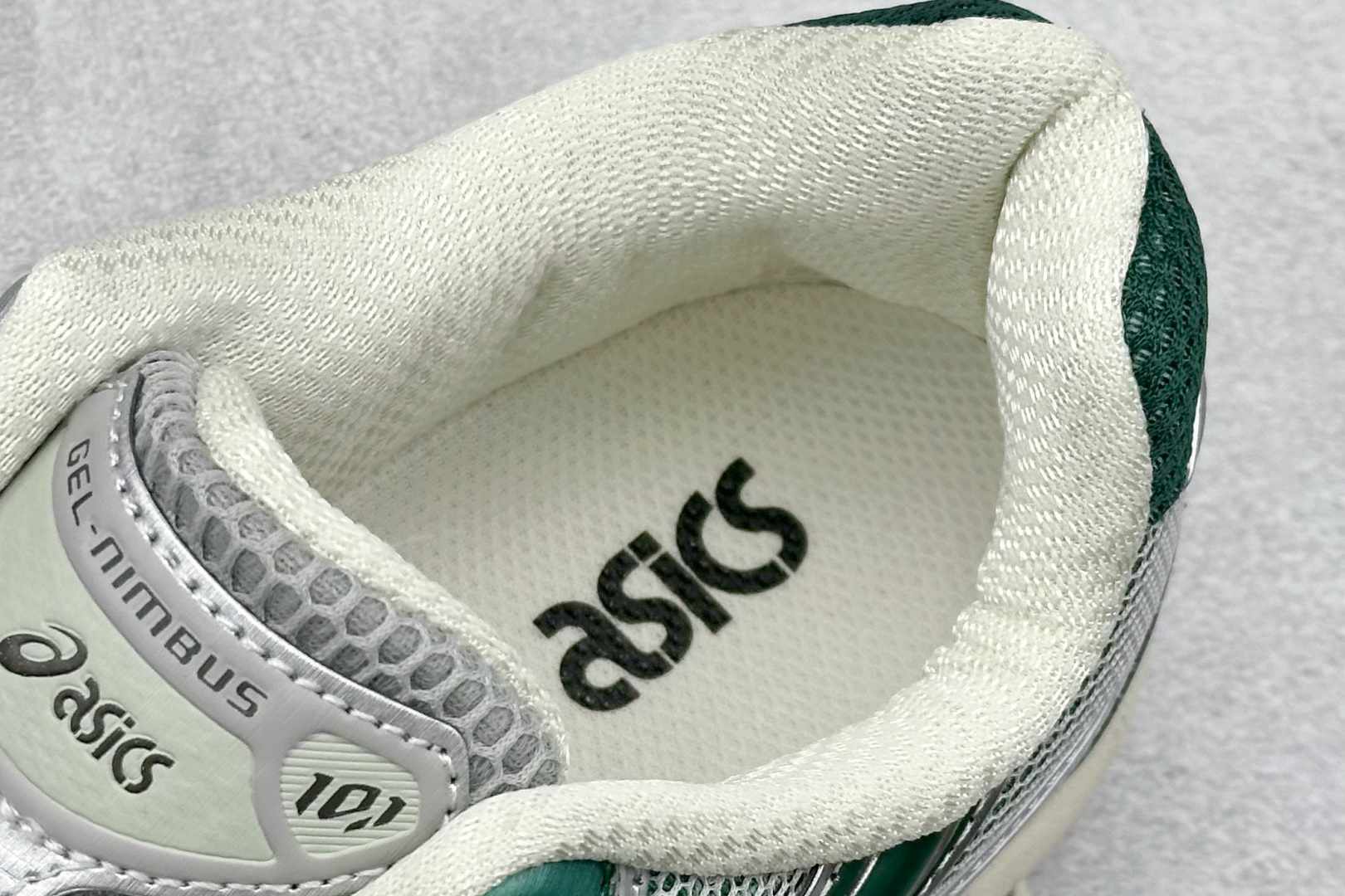 Asics Gel-Nimbus 10.1 亚瑟士复古透气休闲鞋缓震男子耐磨跑步鞋 1203A674-020