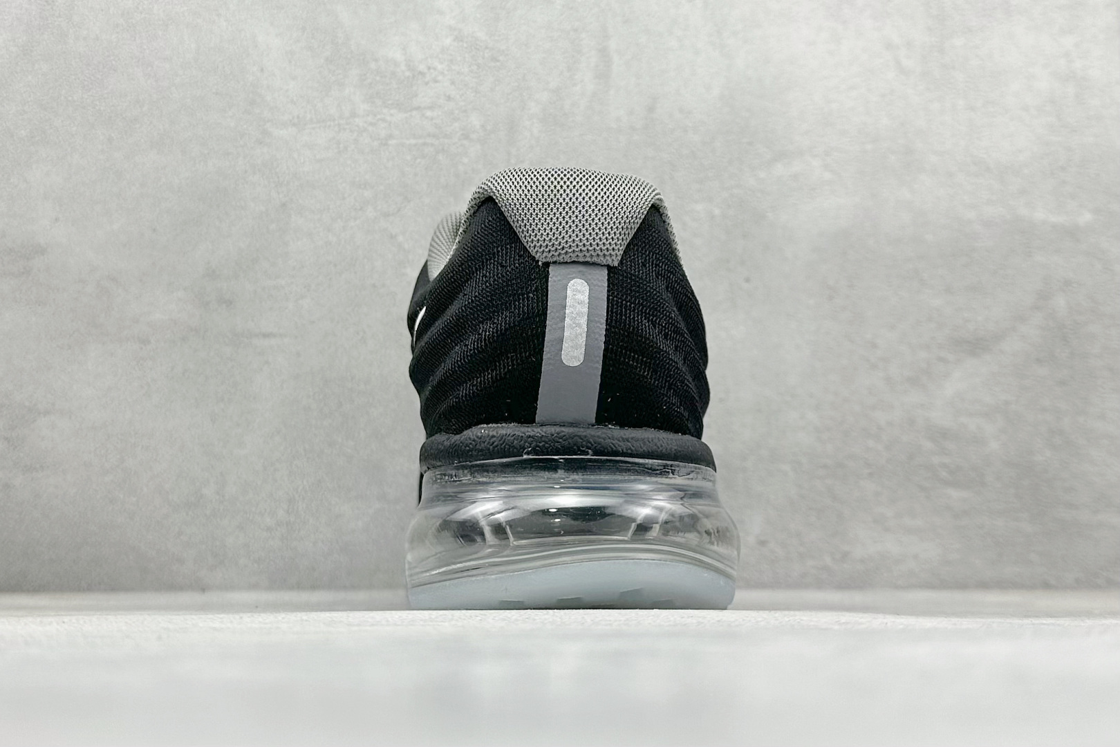 图片[6]-福利特价  Nike Air Max 2017 全掌气垫鞋 大厂高规格跟单货 经典再现 三层编织鞋面搭载原厂气垫 配备超厚护脚透气防臭鞋垫 自信于专柜比较 最值得信任的保真品 征服各种顾虑与比较 专享高级舒适脚感 货号：849560-008 尺码：36 36.5 37.5 38 38.5 39 40 40.5 41 42 42.5 43 44 44.5 45-选品中心