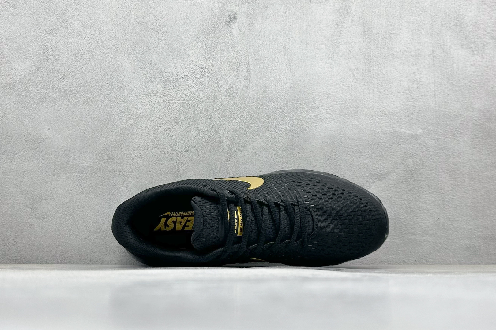 图片[3]-福利特价  Nike Air Max 2017 全掌气垫鞋 大厂高规格跟单货 经典再现 三层编织鞋面搭载原厂气垫 配备超厚护脚透气防臭鞋垫 自信于专柜比较 最值得信任的保真品 征服各种顾虑与比较 专享高级舒适脚感 货号：849560-007 尺码：36 36.5 37.5 38 38.5 39 40 40.5 41 42 42.5 43 44 44.5 45-选品中心