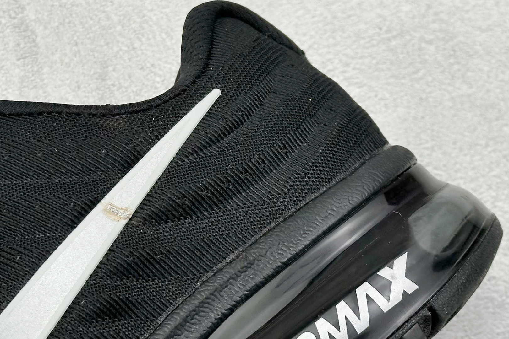 图片[9]-福利特价  Nike Air Max 2017 全掌气垫鞋 大厂高规格跟单货 经典再现 三层编织鞋面搭载原厂气垫 配备超厚护脚透气防臭鞋垫 自信于专柜比较 最值得信任的保真品 征服各种顾虑与比较 专享高级舒适脚感 货号：849559-001 尺码：36 36.5 37.5 38 38.5 39 40 40.5 41 42 42.5 43 44 44.5 45-选品中心