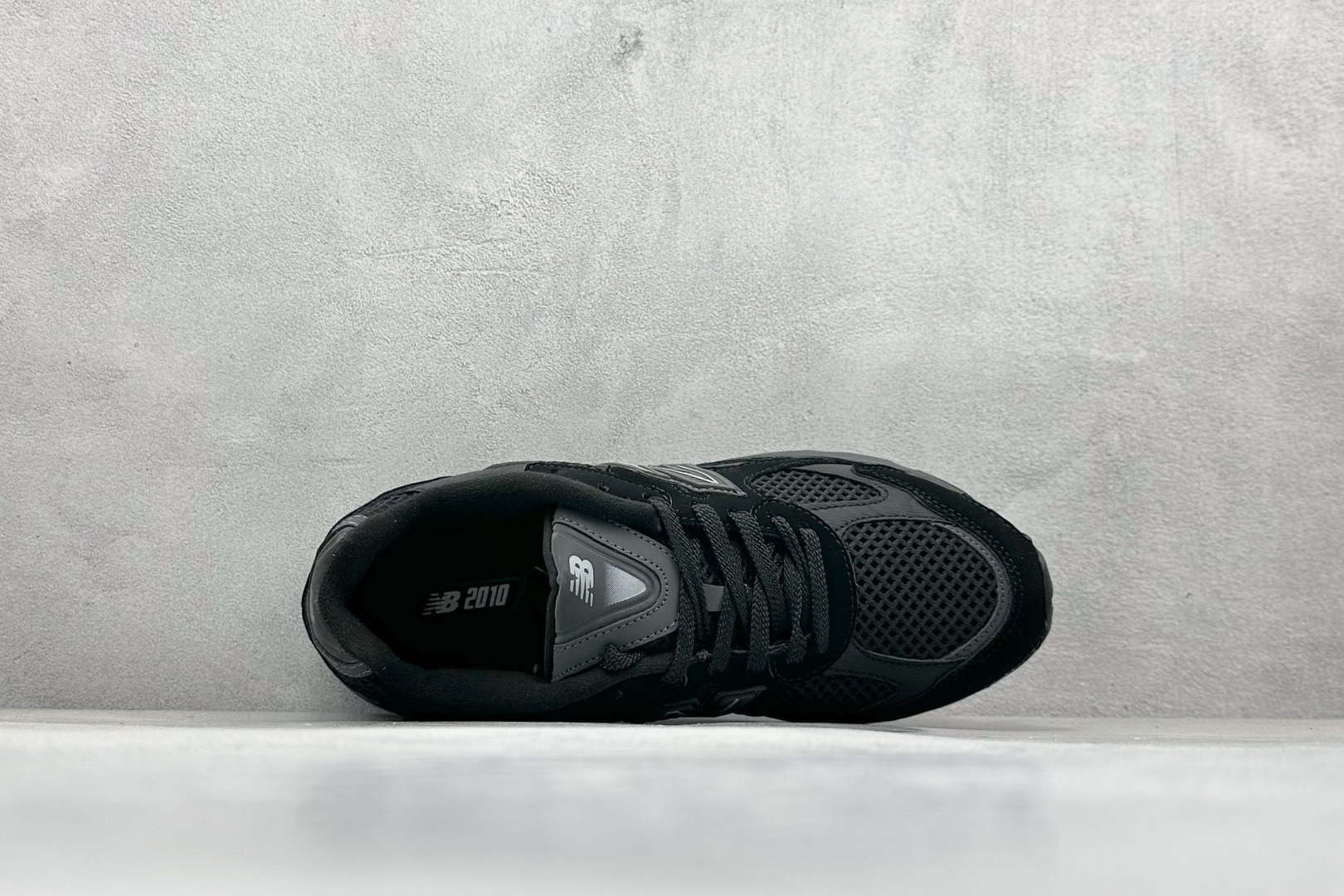 图片[3]-SC版New Balance 2010系列 复古休闲跑步鞋 #鞋面的柔软麂皮搭配尼龙网布，特别透气而且还复古感，不管是搭配牛仔裤还工装裤都是百搭！ 货号：U2010NB4 尺码：36 37 37.5 38 38.5 39 40 40.5 41 42 42.5 43 44 44.5 45-选品中心