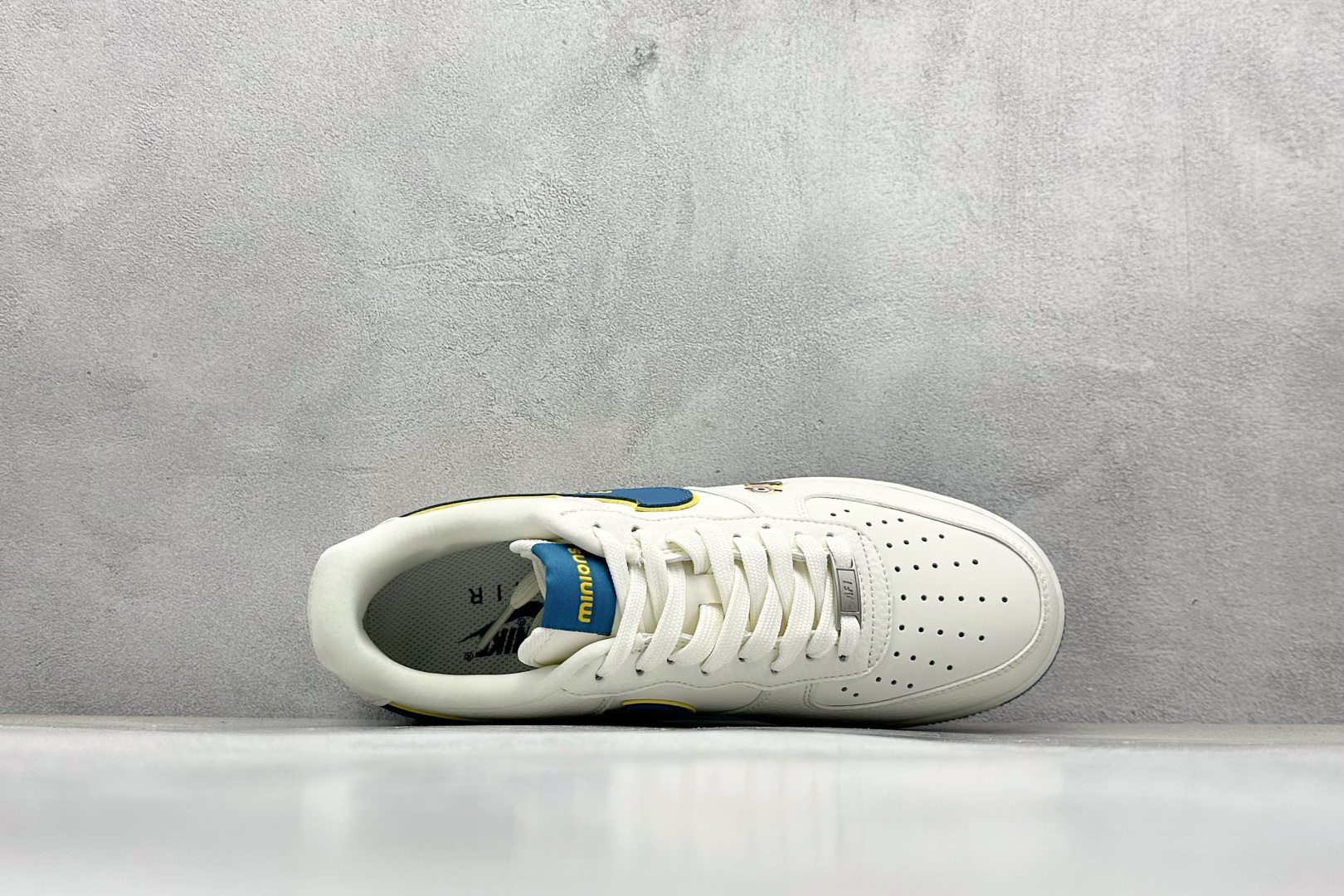 SC版Nike Air Force 1'07 Low 小黄人 白蓝金韵 空军一号低帮休闲板鞋 SC0601-566