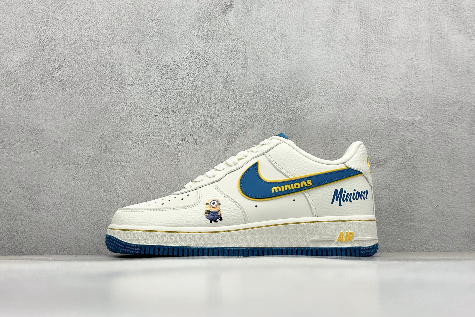 SC版Nike Air Force 1’07 Low 小黄人 白蓝金韵 空军一号低帮休闲板鞋 SC0601-566