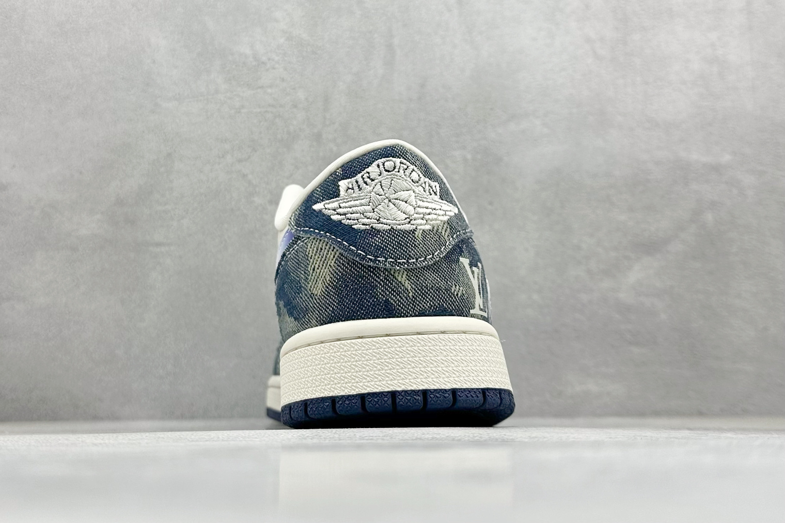 SC版Travis Scott x Fragment Design x Air Jordan 1 Low OG SP AJ1 乔1 LV联名 沁蓝牛仔 低帮文化休闲板鞋 XQ1979-002