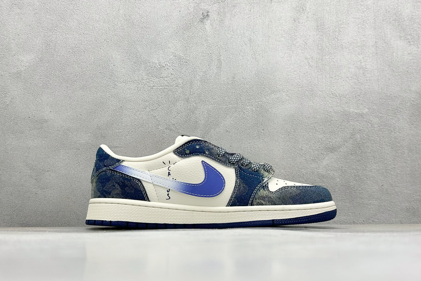 SC版Travis Scott x Fragment Design x Air Jordan 1 Low OG SP AJ1 乔1 LV联名 沁蓝牛仔 低帮文化休闲板鞋 XQ1979-002