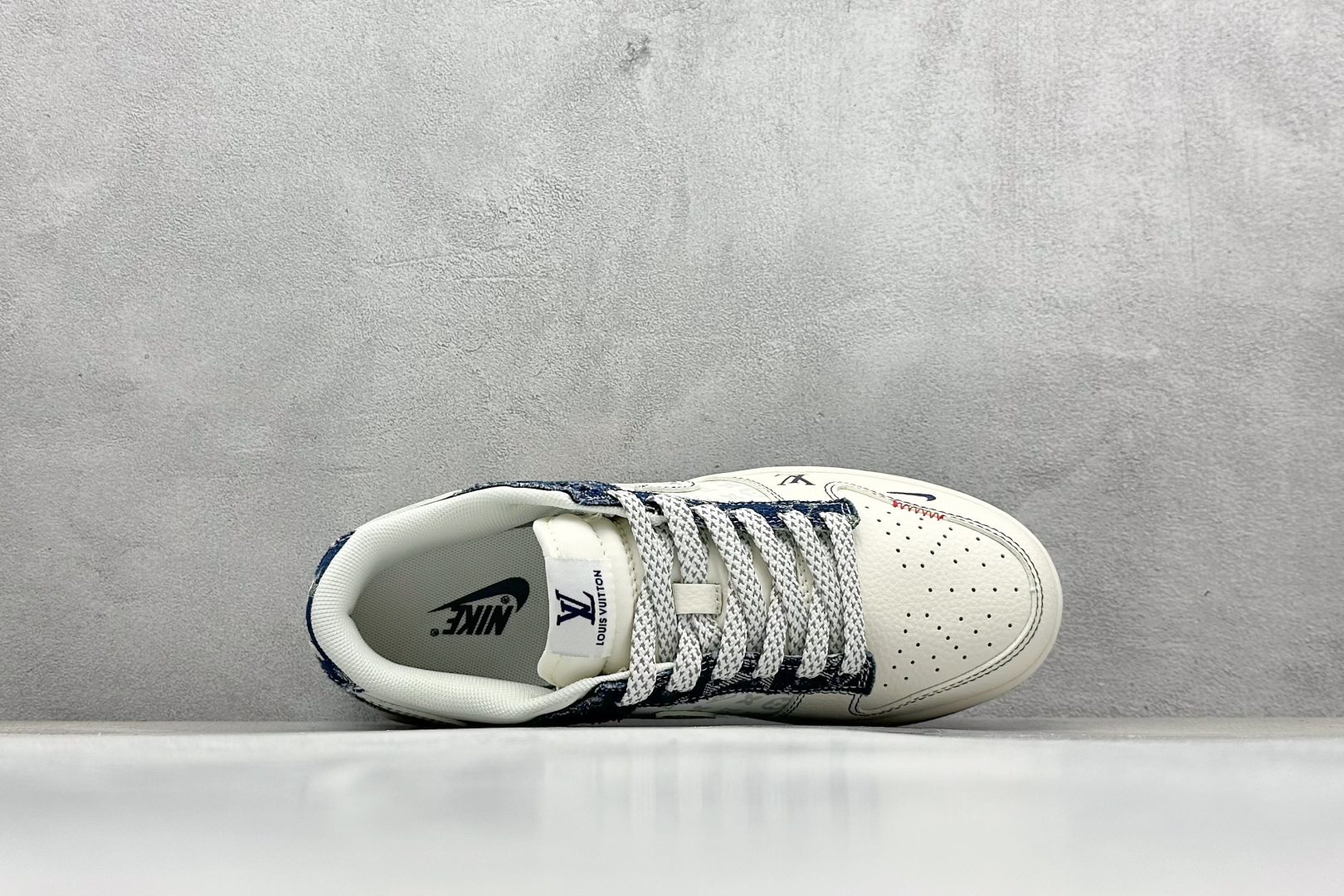 XC版Nike SB Dunk Low LV联名 蓝白勾 周年高端定制 低帮休闲板鞋  YX5066-375