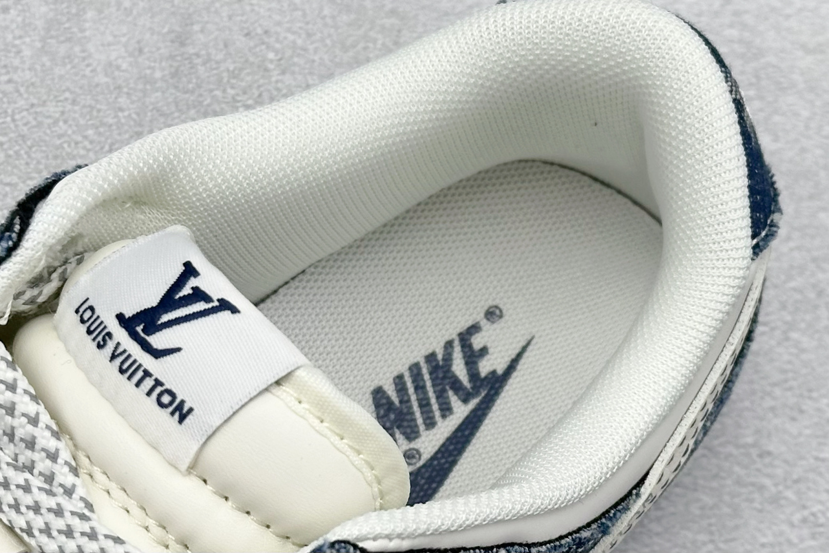 XC版Nike SB Dunk Low LV联名 蓝白勾 周年高端定制 低帮休闲板鞋  YX5066-375
