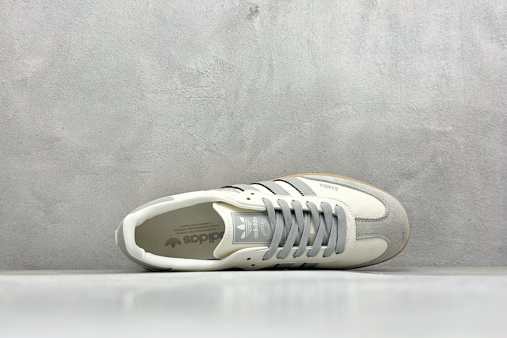 adidoriginals Samba OG x Stussy 灰白 桑巴舞系列复古经典轻便板鞋  XR0013