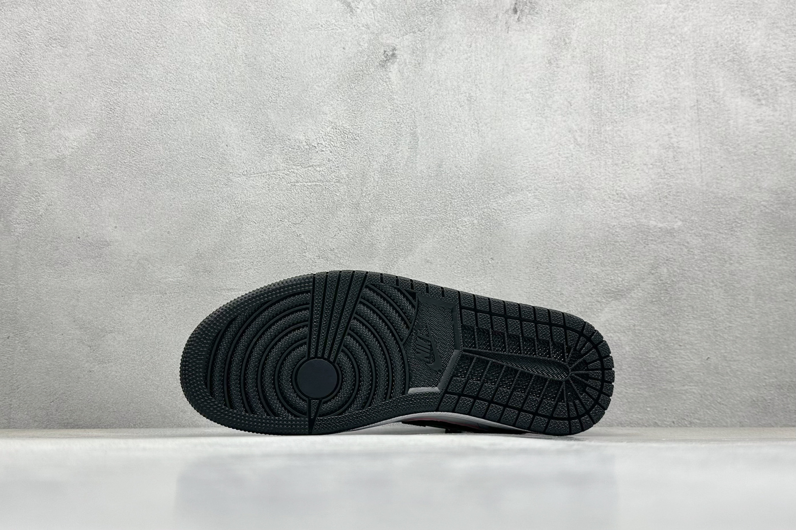 图片[4]-Air Jordan 1 Retro Low 摸金校尉 特殊礼袋 新中式 手绘 晕染 泼墨 官方同步新色 原装级产物 拒绝公底 立体鞋型 细节完美 高清洁度 购置公司同步原材料 原汁原味 忠于原版 货号：553558 165 尺码：36 36.5 37.5 38 38.5 39 40 40.5 41 42 42.5 43 44 44.5 45-选品中心