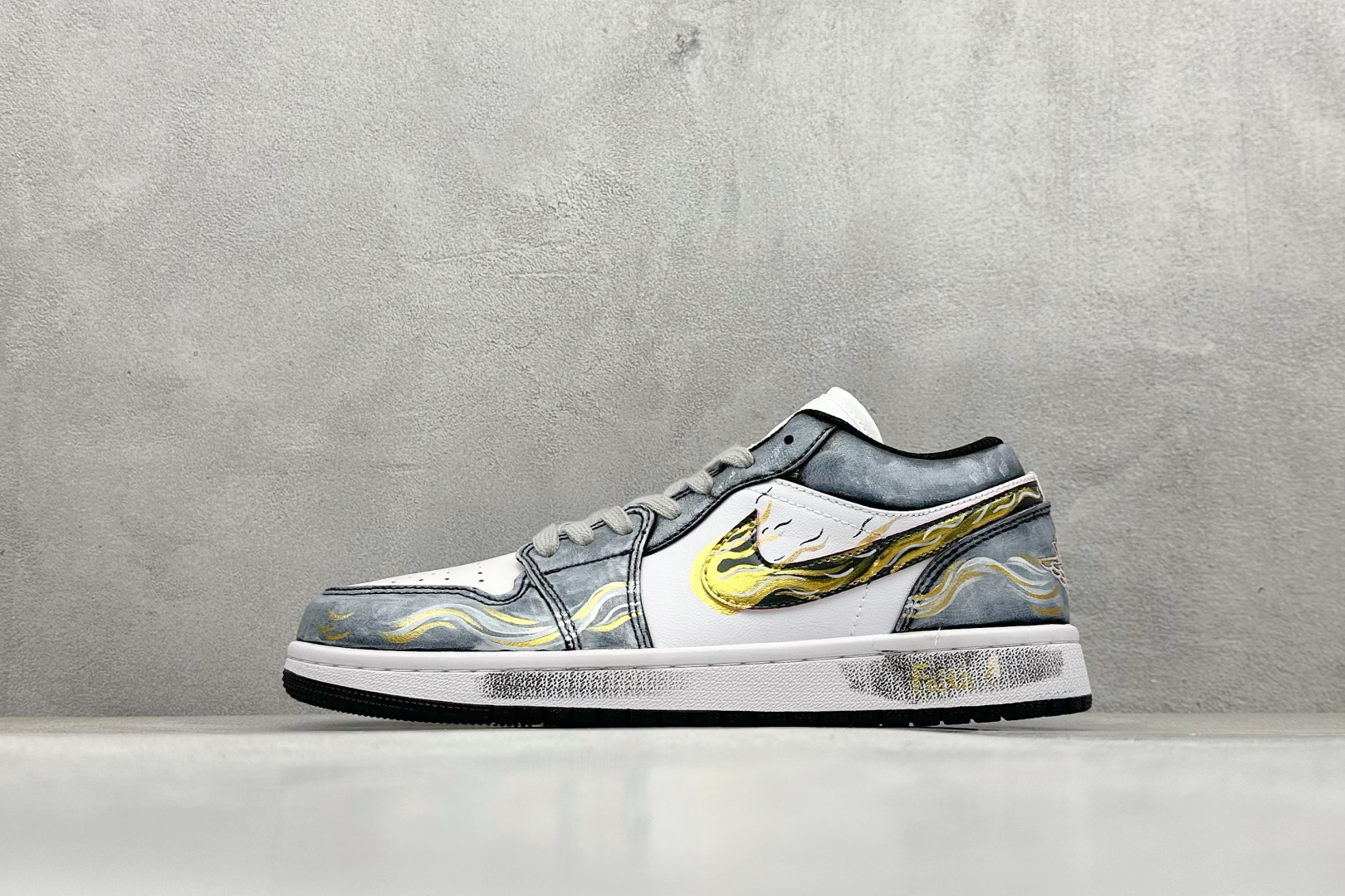 Air Jordan 1 Retro Low 摸金校尉 特殊礼袋 新中式 手绘 晕染 泼墨  553558-165