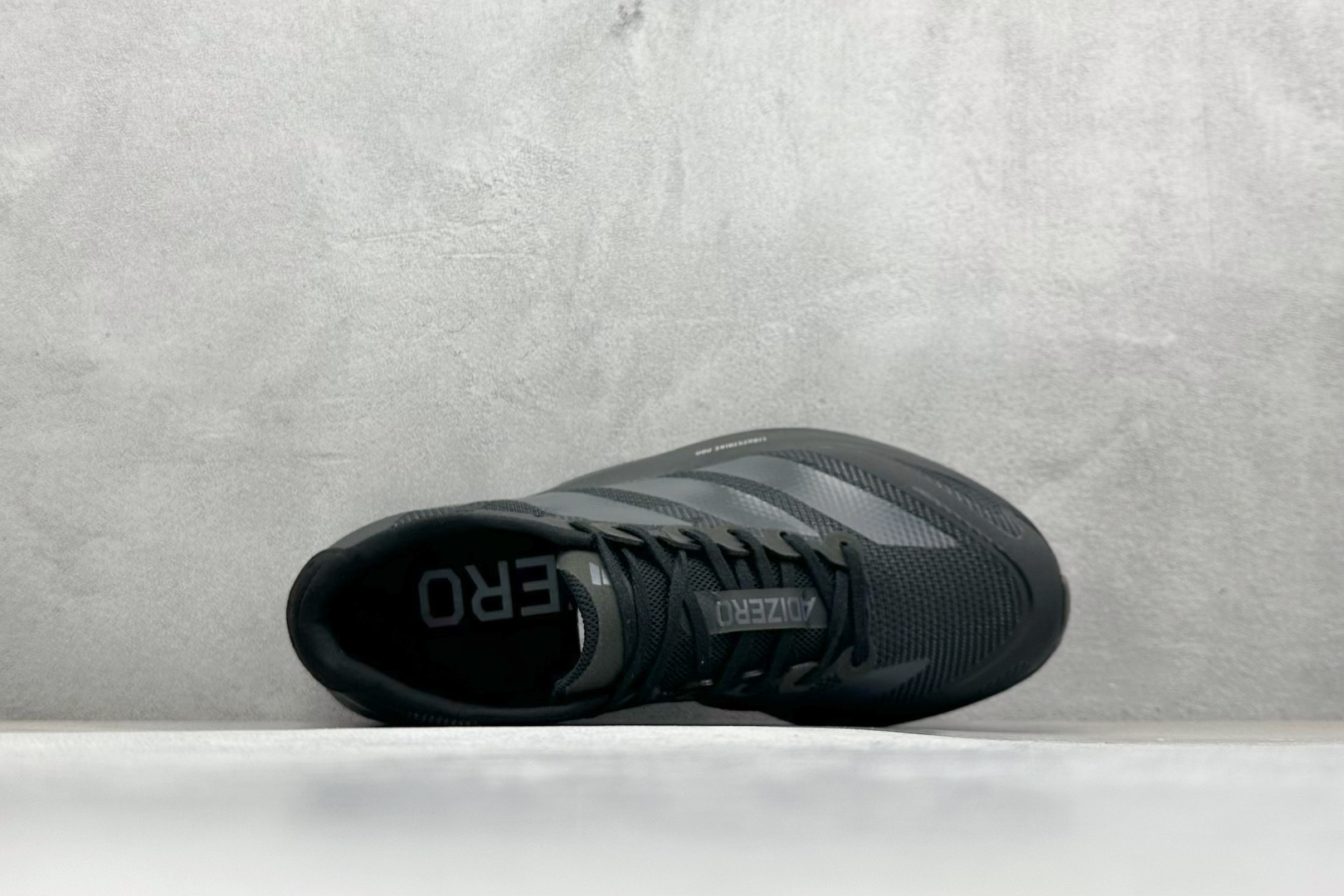 AdidAdizero Boston 13 轻盈跑鞋 超轻发泡底 缓震透气跑步鞋  JS4941