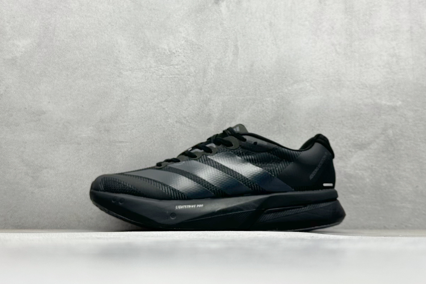 AdidAdizero Boston 13 轻盈跑鞋 超轻发泡底 缓震透气跑步鞋  JS4941