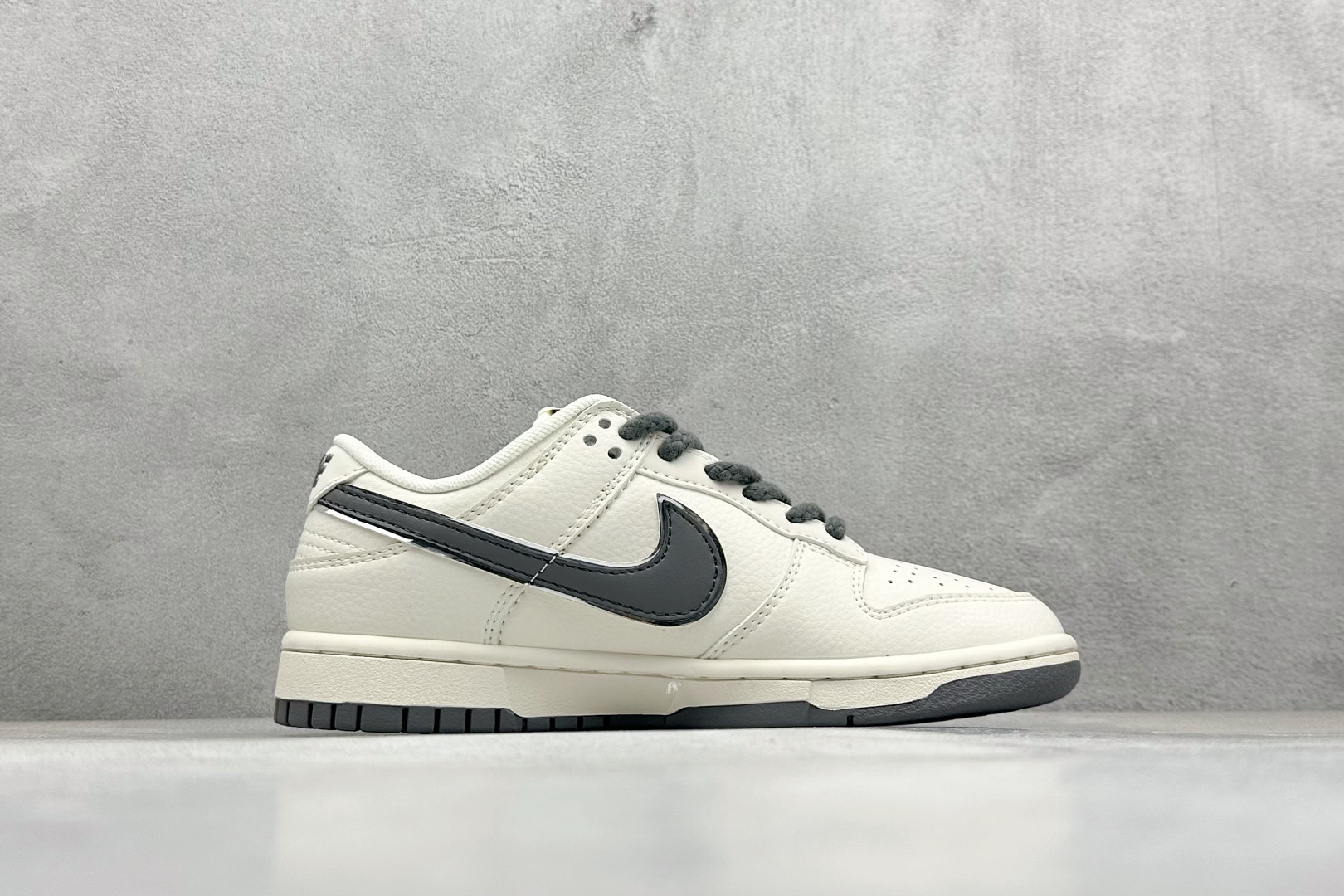 图片[2]-福利特价  Nk SB Dunk Low 卡哈特联名 周年高端定制 低帮休闲板鞋  #定制鞋盒 大厂纯原品质出货 超高清洁度 皮料切割干净无任何毛边 细节完美 货号：SJ1089-006  尺码：36 36.5 37.5 38 38.5 39 40 40.5 41 42 42.5 43 44 44.5 45-选品中心