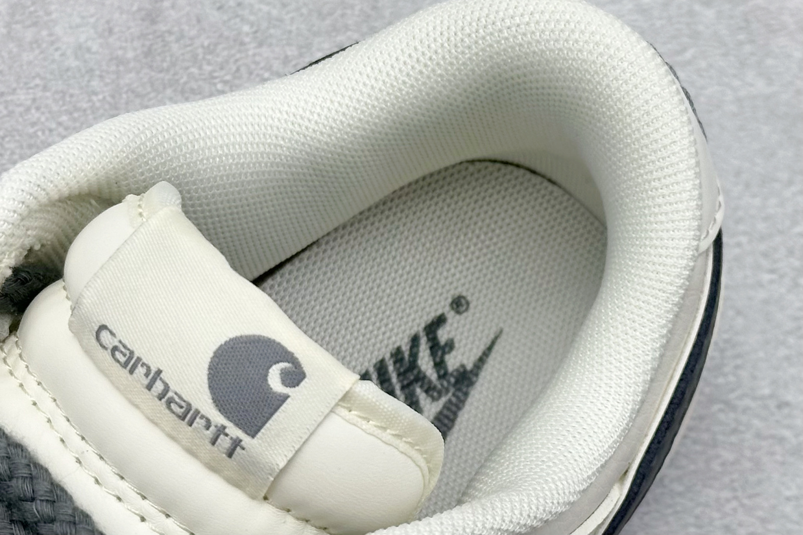 图片[8]-福利特价  Nk SB Dunk Low 卡哈特联名 周年高端定制 低帮休闲板鞋  #定制鞋盒 大厂纯原品质出货 超高清洁度 皮料切割干净无任何毛边 细节完美 货号：SJ1089-006  尺码：36 36.5 37.5 38 38.5 39 40 40.5 41 42 42.5 43 44 44.5 45-选品中心