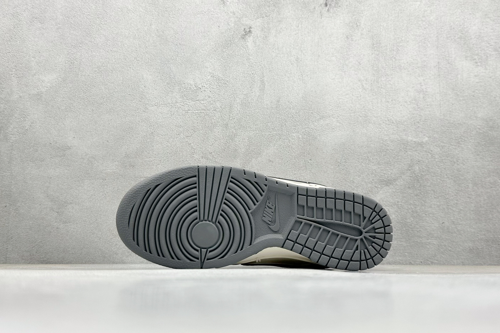 图片[4]-福利特价  Nk SB Dunk Low 卡哈特联名 周年高端定制 低帮休闲板鞋  #定制鞋盒 大厂纯原品质出货 超高清洁度 皮料切割干净无任何毛边 细节完美 货号：SJ1089-006  尺码：36 36.5 37.5 38 38.5 39 40 40.5 41 42 42.5 43 44 44.5 45-选品中心