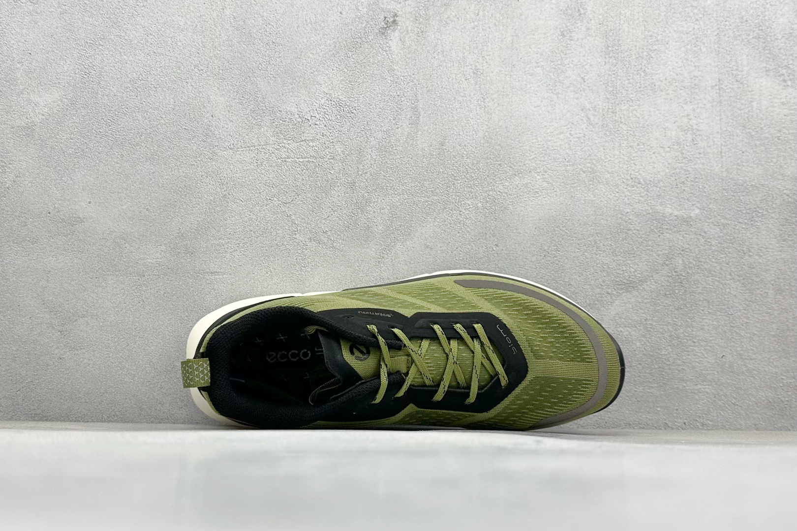 图片[3]-ECCO爱步老爹鞋男士夏季新款 全头层百搭潮流户外运动鞋 健步BIOM系列新款 全新的轻量发泡底材与直接注塑橡胶大底相结合 柔软舒适 轻量回弹脚感更轻盈 鞋面采用GORE-TEX飞织网面与牛皮相结合 给你贴心透气呵护 自然律动科技 符合人体工学鞋楦 贴近足部天然形态 橡胶大底 抓地力强 具有良好的耐磨性 轻盈自如 适跑畅练 货号： 875825 尺码：39-44-选品中心