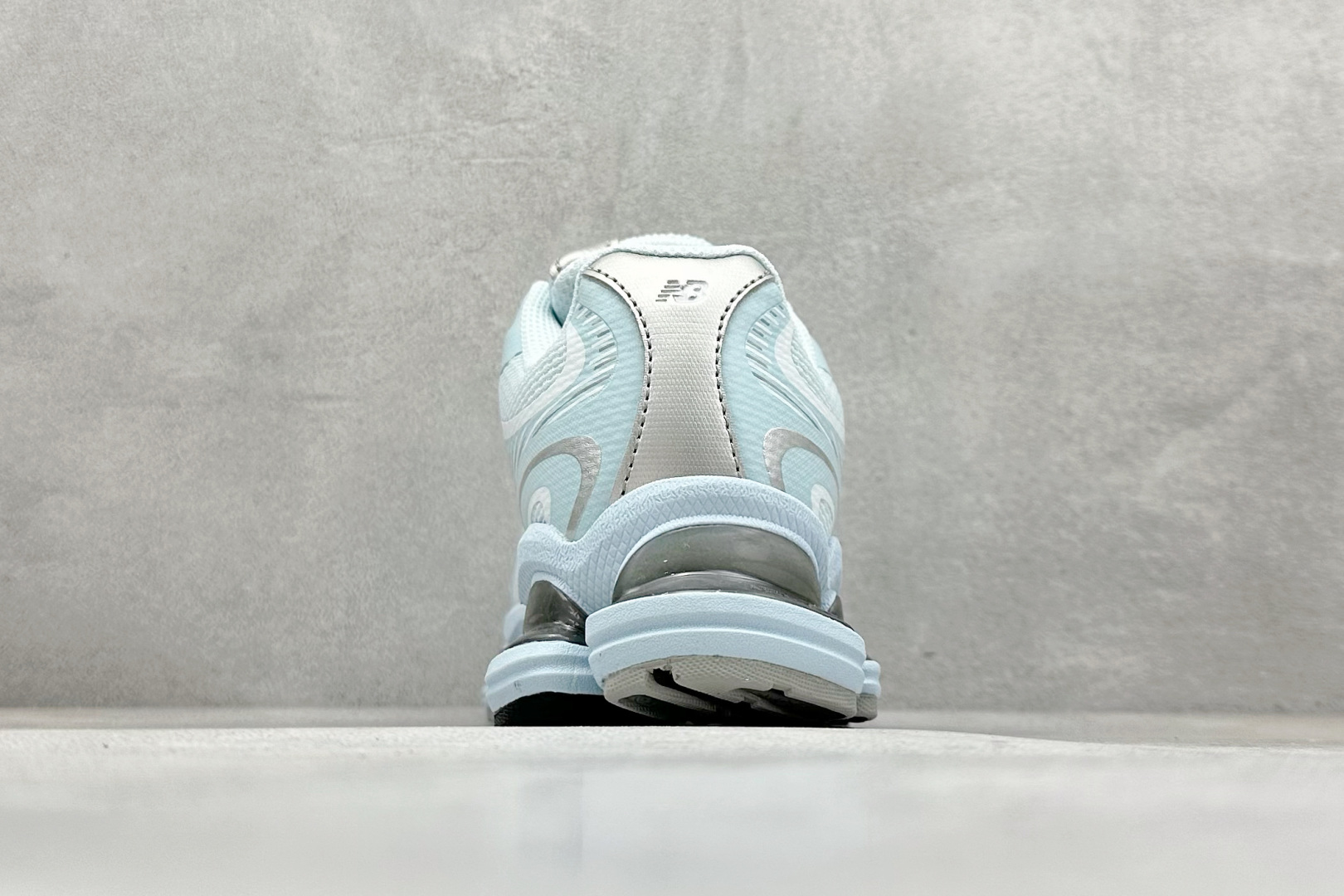 New Balance NB2000系列 复古单品宝藏老爹鞋款 复古元素叠加 质感超级棒 U2000CZA