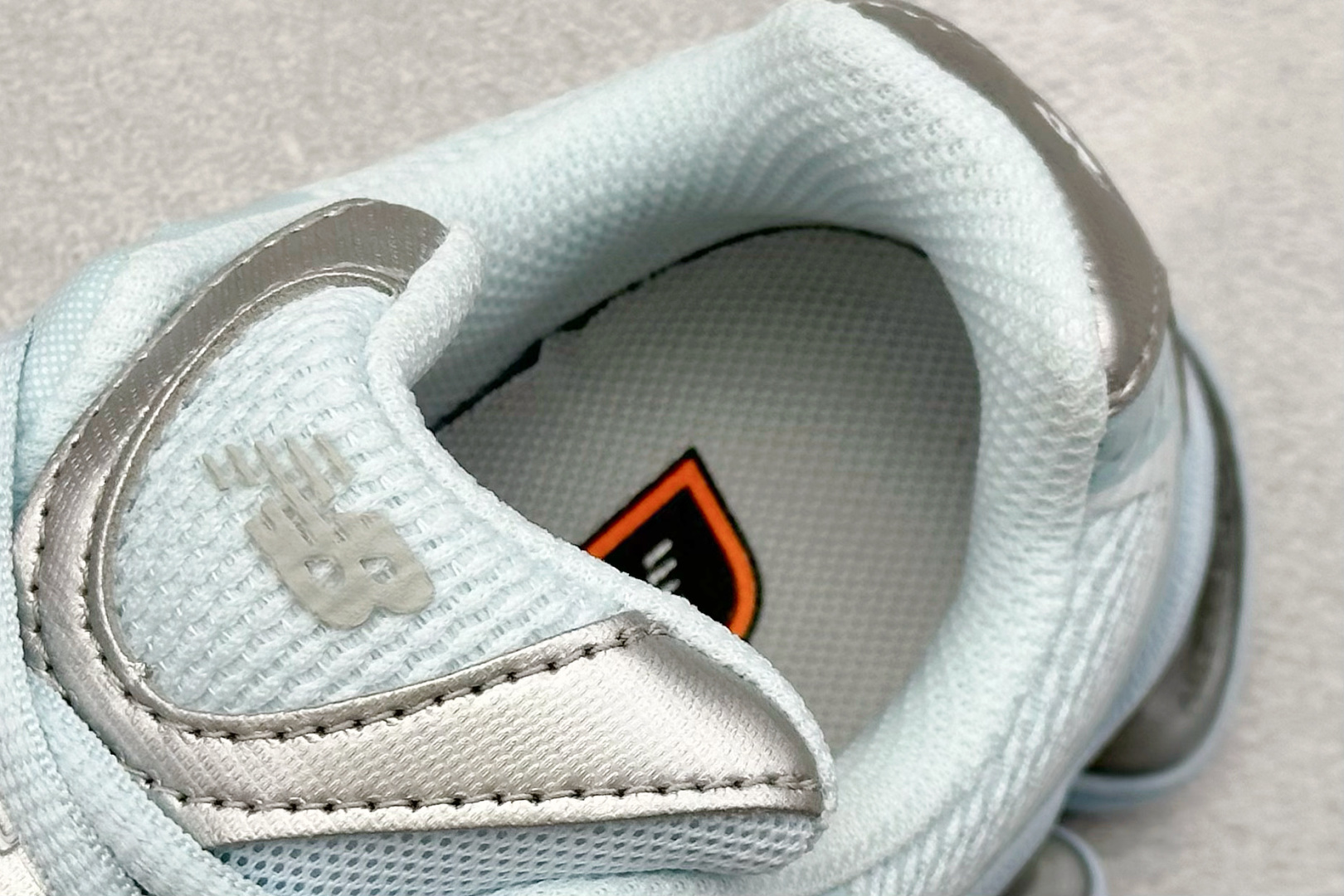 New Balance NB2000系列 复古单品宝藏老爹鞋款 复古元素叠加 质感超级棒 U2000CZA