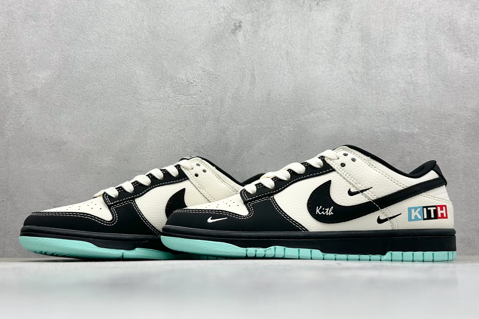 Nike SB Dunk Low Kith联名 双拼米黑三勾 高端定制 低帮休闲板鞋 QW5836-013