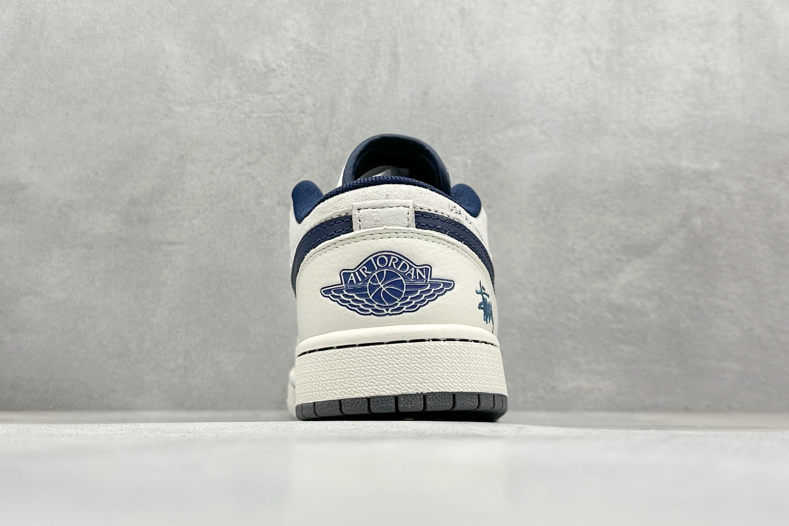 福利特价 
Air Jordan 1 Low 斯图西联名 高端定制 低帮复古篮球鞋
#定制鞋盒 大厂纯原