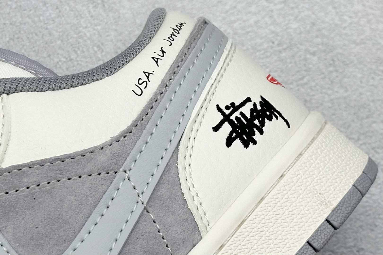 福利特价 
Air Jordan 1 Low 斯图西联名 高端定制 低帮复古篮球鞋
#定制鞋盒 大厂纯原