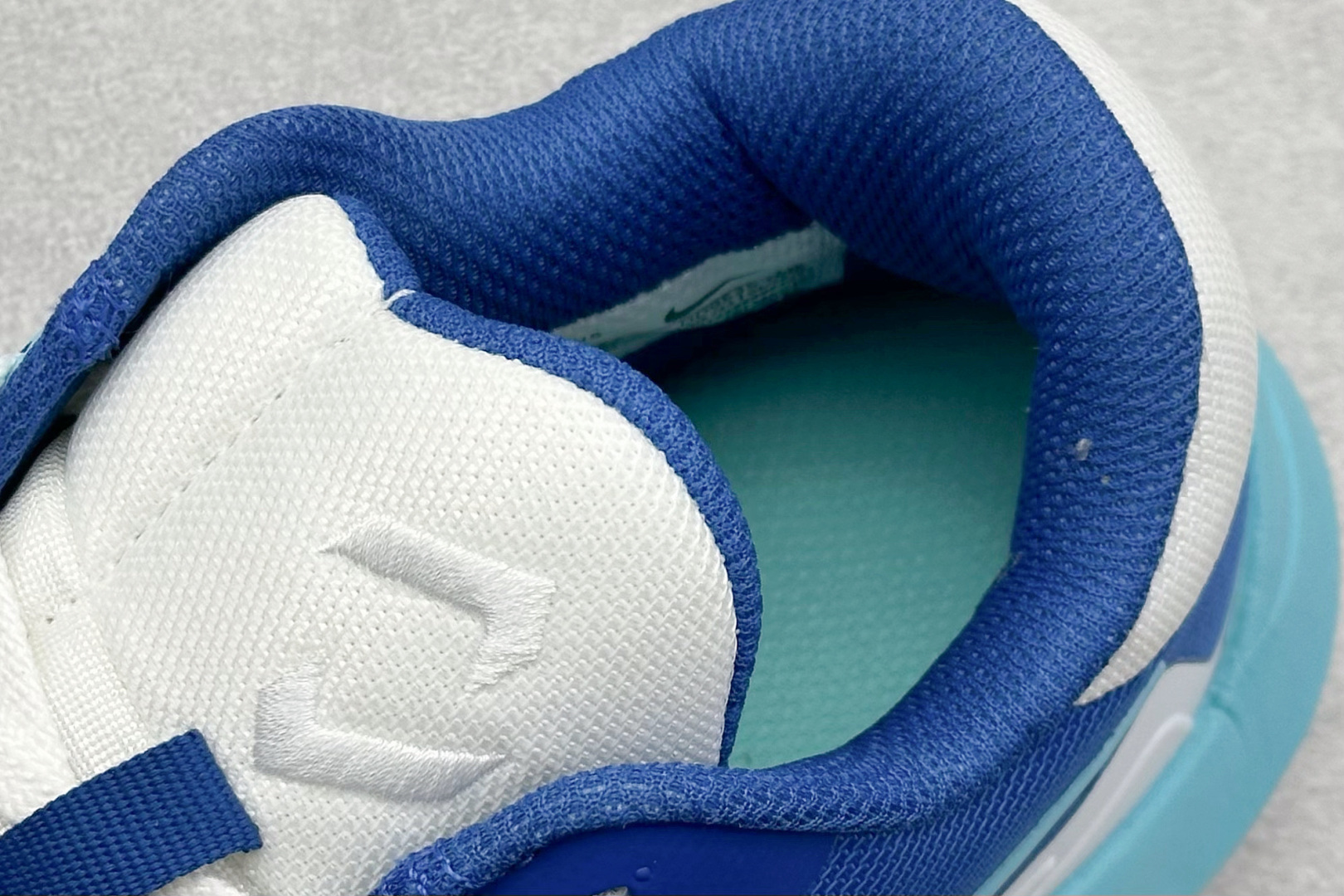 图片[8]-Nike Precision 6 轻盈构造 动态支撑 弹性回弹 低帮 篮球鞋 货号：DD9535-008 尺码：39-46-选品中心