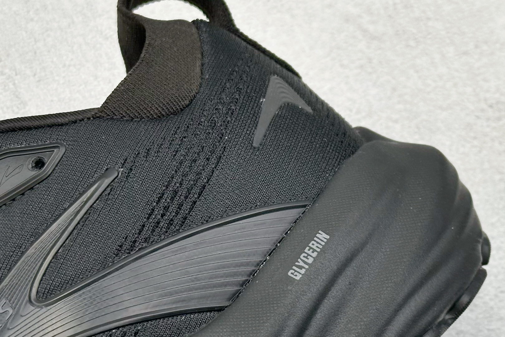 Z版Brooks 布鲁克斯 Glycerin 22 超弹轻盈跑步鞋 110445 2E 020