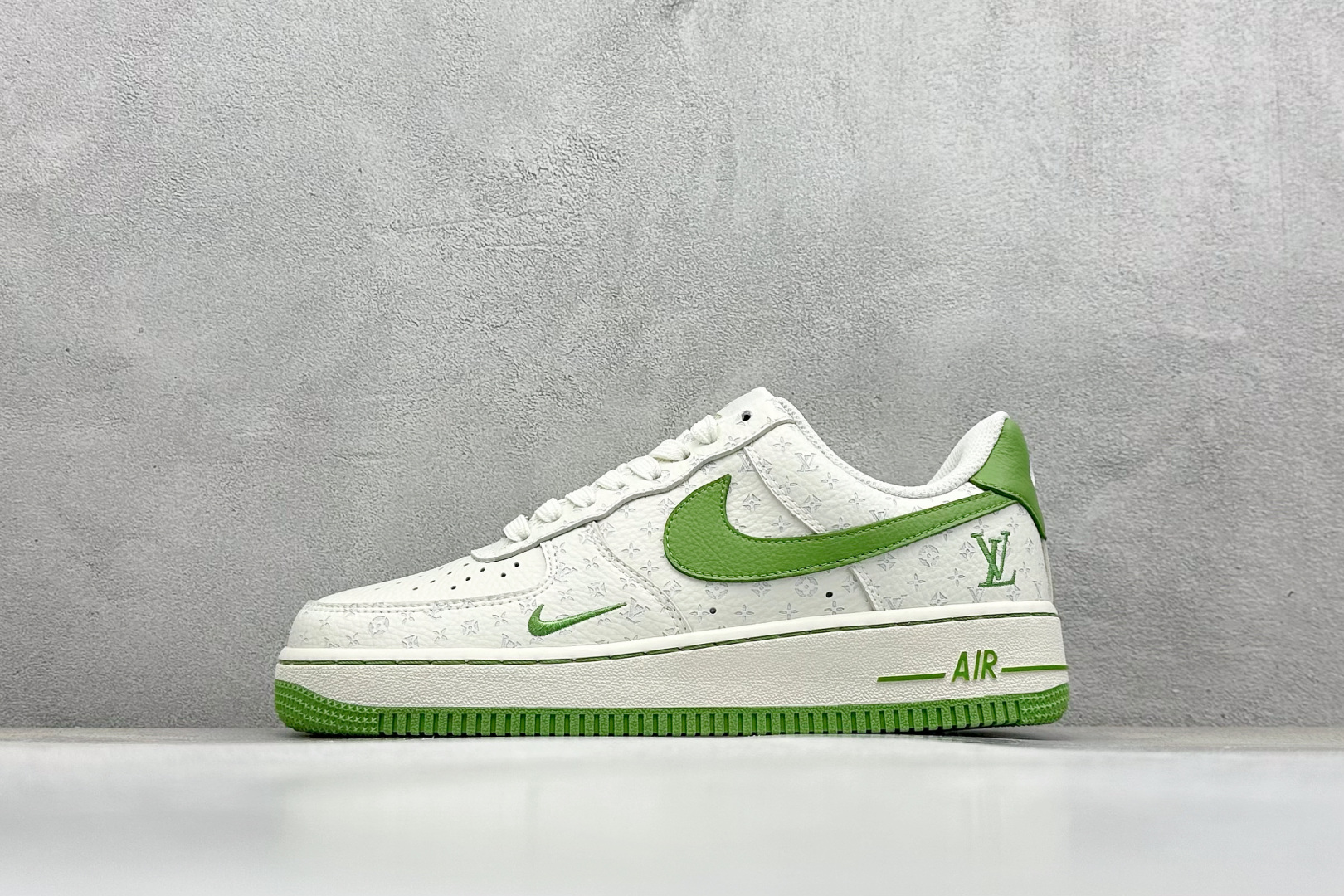 SC版Nike Air Force 1’07 Low LV联名 白绿 空军一号低帮休闲板鞋  LW9279-016