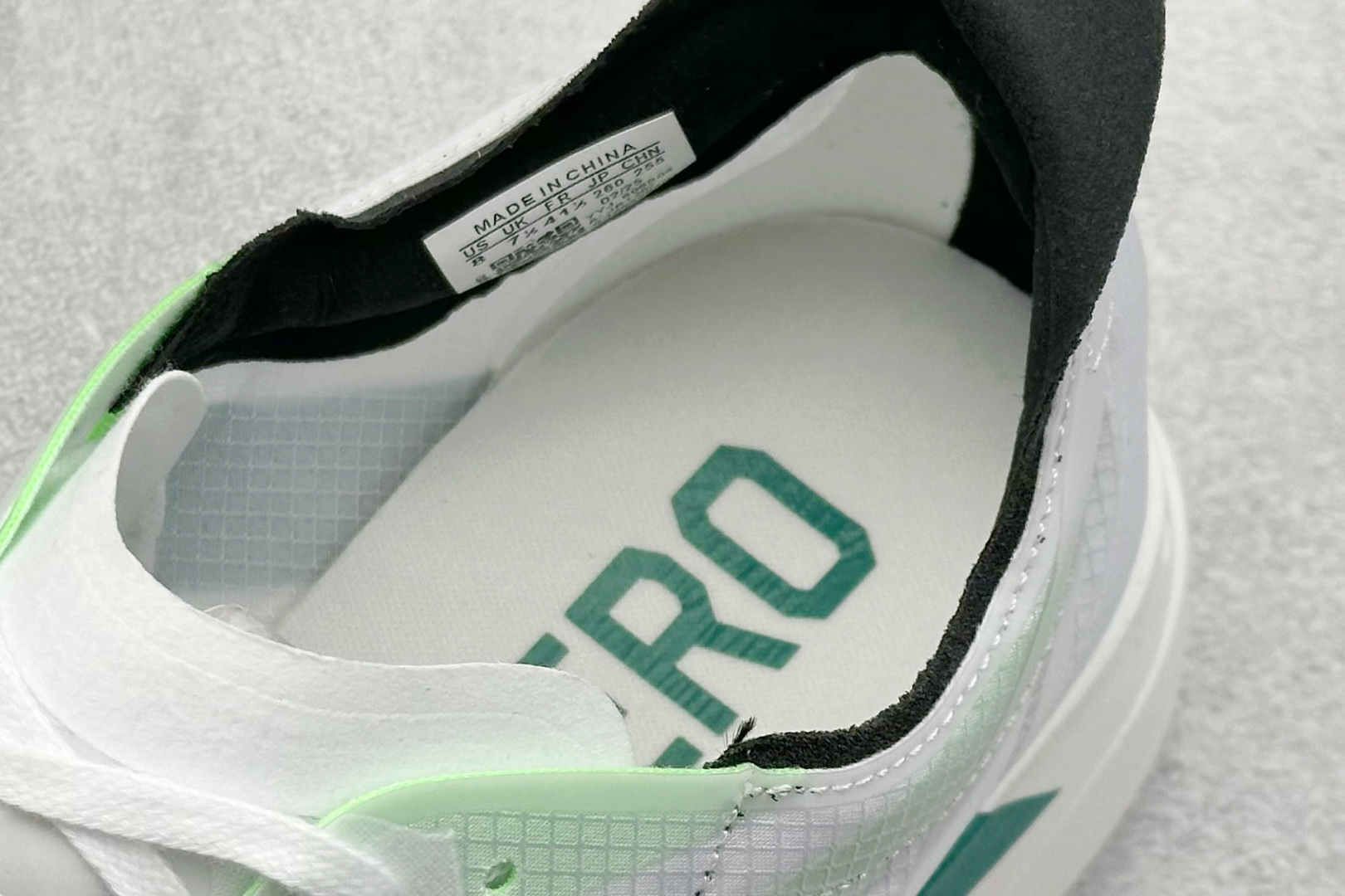 190 AdidAdizero Pro Evo 4 M 全掌碳板 阿迪超轻透气缓震跑鞋 JR1267-Chinese UA Cheap High Quatity Brand Clothes Bags handbags Sneakers wholesale wholesaler seller from China Factory suppliers Fashion Clothing Shoes best Quality Beautiful Price 190 AdidAdizero Pro Evo 4 M 全掌碳板 阿迪超轻透气缓震跑鞋 JR1267