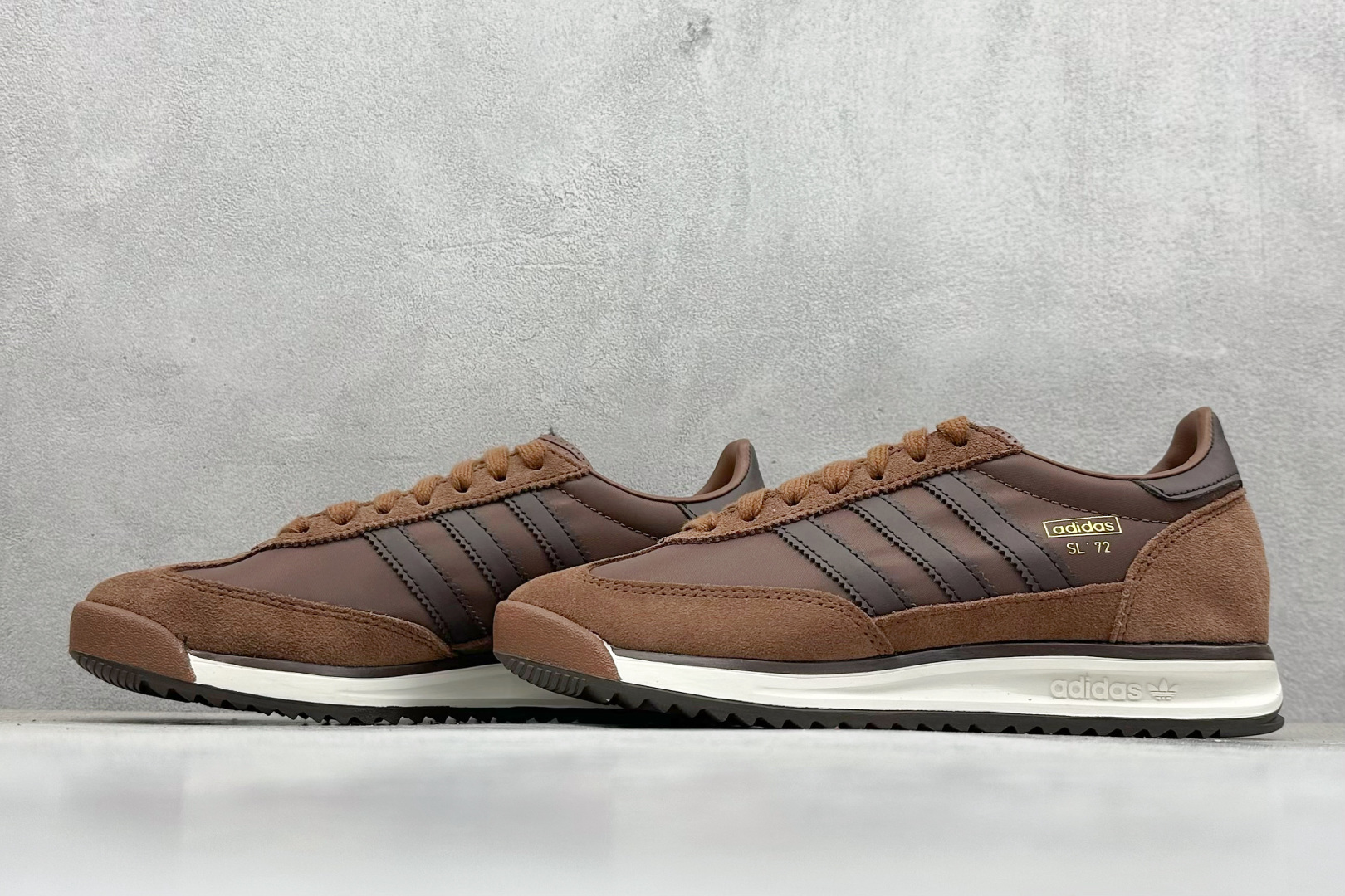 180 BF版AD Originals SL 72 RS 经典复古轻便休闲运动慢跑鞋  JS0744