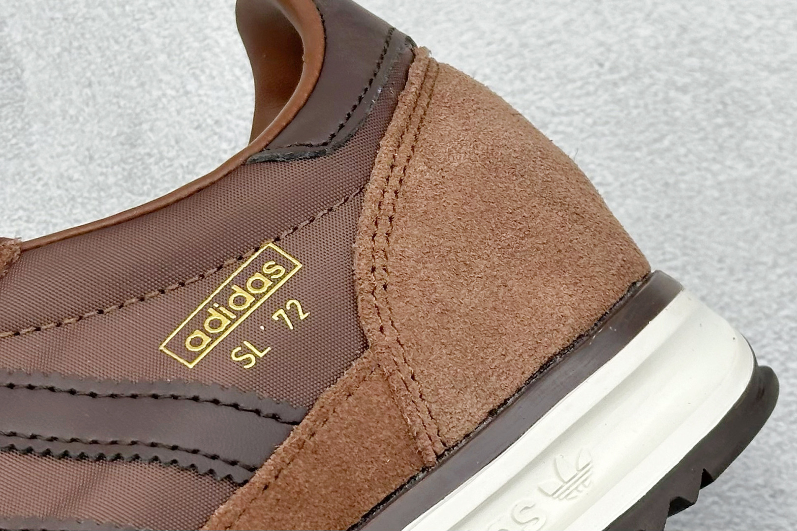 180 BF版AD Originals SL 72 RS 经典复古轻便休闲运动慢跑鞋  JS0744