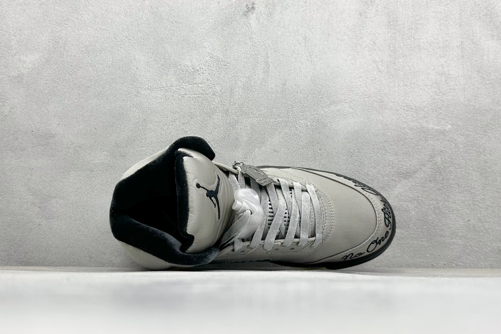 380 F版Air Jordan 5 Wings “Medium Grey/Black”灰黑色 IO2038-001-Chinese UA Cheap High Quatity Brand Clothes Bags handbags Sneakers wholesale wholesaler seller from China Factory suppliers Fashion Clothing Shoes best Quality Beautiful Price 380 F版Air Jordan 5 Wings “Medium Grey/Black”灰黑色 IO2038-001