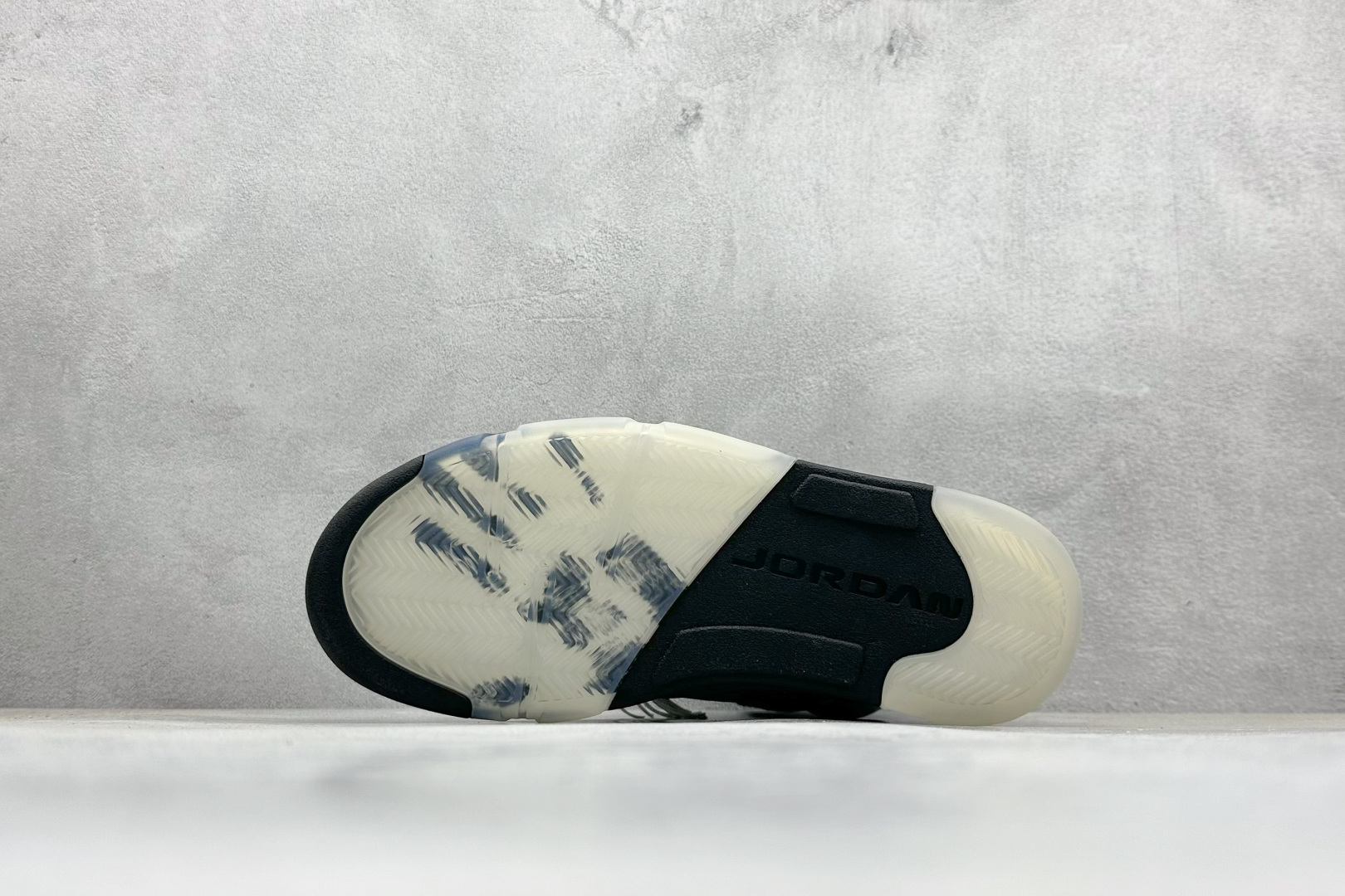 380 F版Air Jordan 5 Wings “Medium Grey/Black”灰黑色 IO2038-001-Chinese UA Cheap High Quatity Brand Clothes Bags handbags Sneakers wholesale wholesaler seller from China Factory suppliers Fashion Clothing Shoes best Quality Beautiful Price 380 F版Air Jordan 5 Wings “Medium Grey/Black”灰黑色 IO2038-001