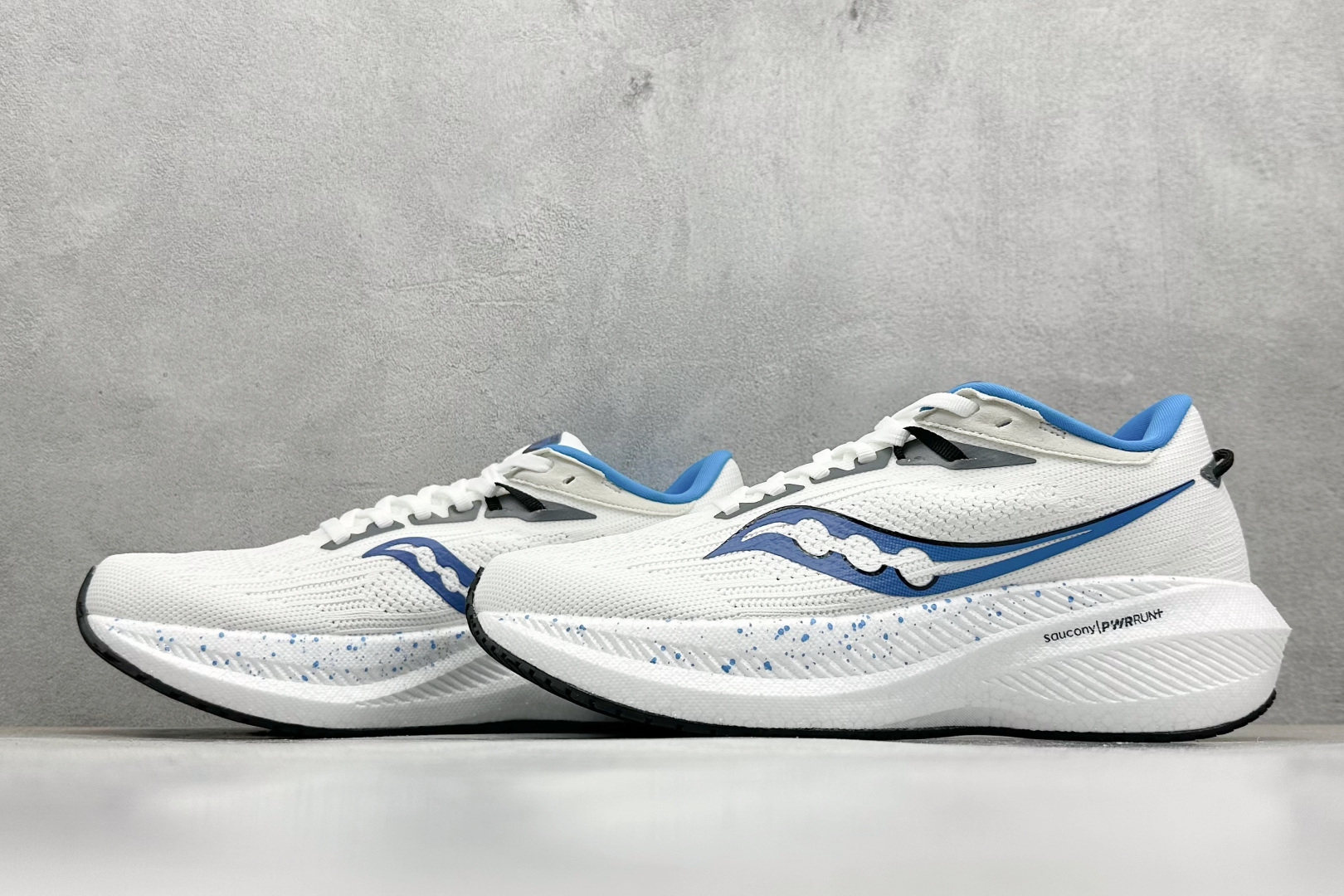 180 SF版Saucony Triumph 21 索康尼旗舰级缓震型跑鞋 S20881-Chinese UA Cheap High Quatity Brand Clothes Bags handbags Sneakers wholesale wholesaler seller from China Factory suppliers Fashion Clothing Shoes best Quality Beautiful Price 180 SF版Saucony Triumph 21 索康尼旗舰级缓震型跑鞋 S20881