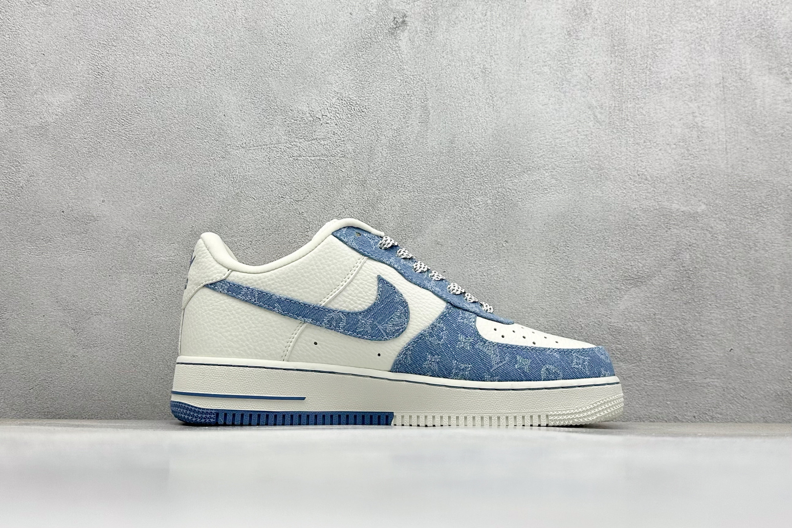 SC版Nike Air Force 1'07 Low LV联名 淡蓝牛仔 空军一号低帮休闲板鞋  SC0601-555