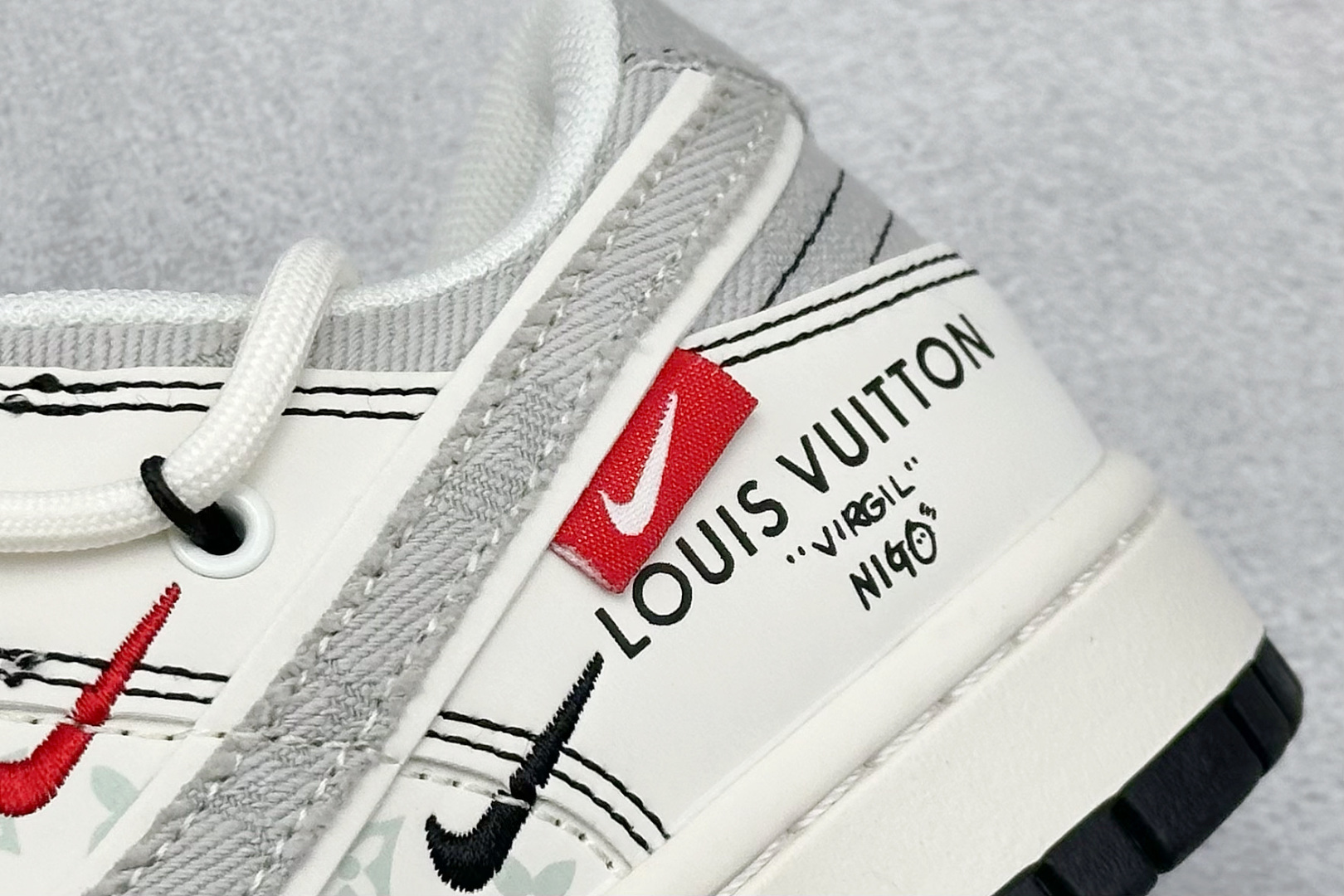 XC版Nike SB Dunk Low LV联名 灰布勾抽绳 周年高端定制 低帮休闲板鞋  YX5066-379