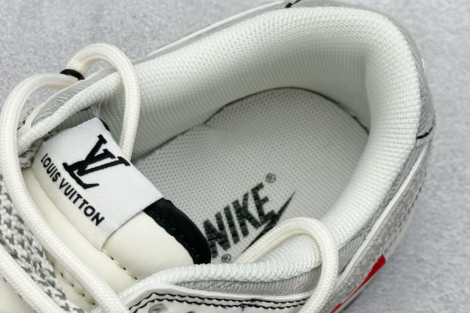 XC版Nike SB Dunk Low LV联名 灰布勾抽绳 周年高端定制 低帮休闲板鞋  YX5066-379