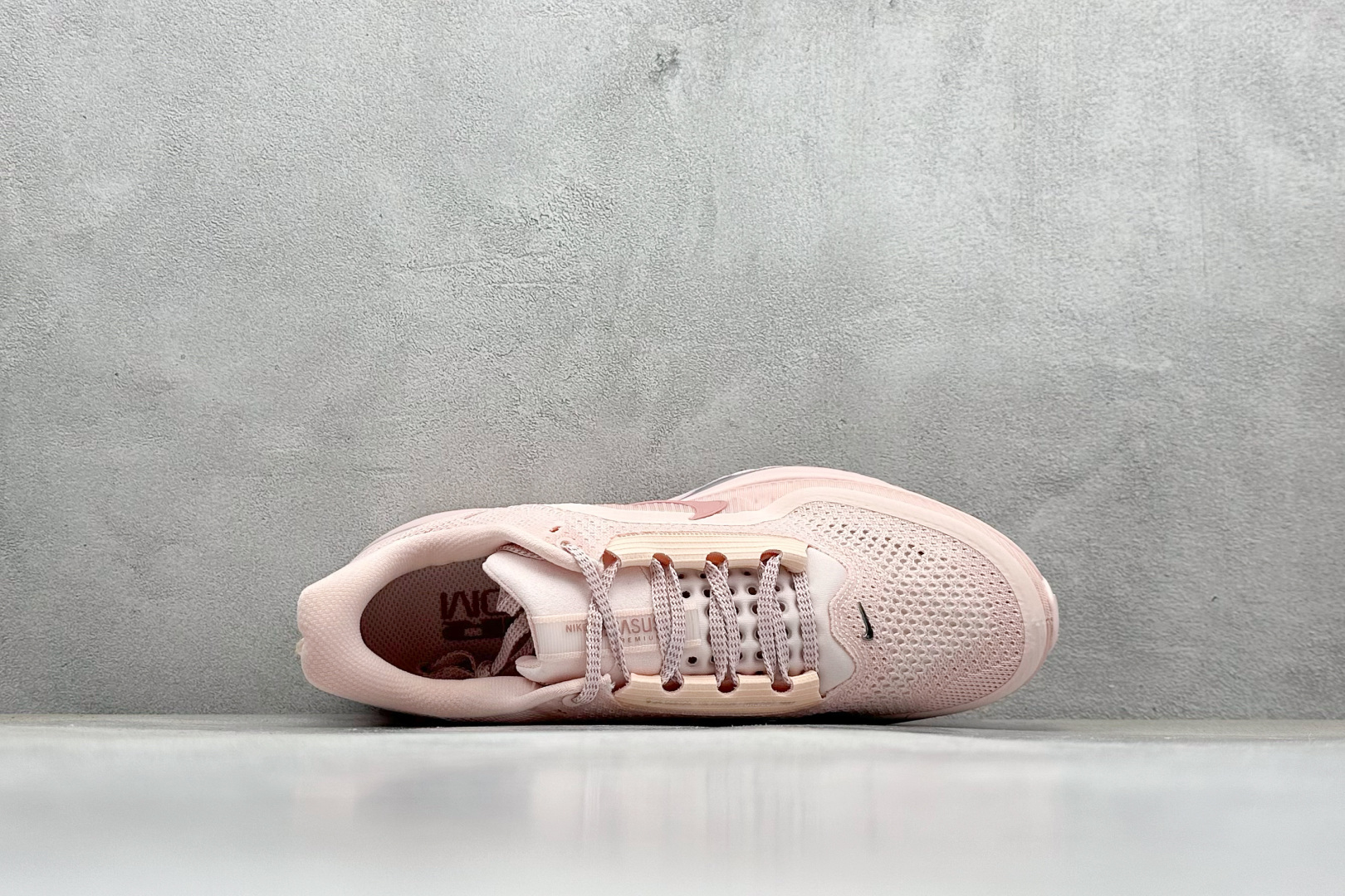 260 CK版NK Pegasus Premium系列 全掌气垫纤维气柱网面跑步鞋 HQ2593-601-Chinese UA Cheap High Quatity Brand Clothes Bags handbags Sneakers wholesale wholesaler seller from China Factory suppliers Fashion Clothing Shoes best Quality Beautiful Price 260 CK版NK Pegasus Premium系列 全掌气垫纤维气柱网面跑步鞋 HQ2593-601