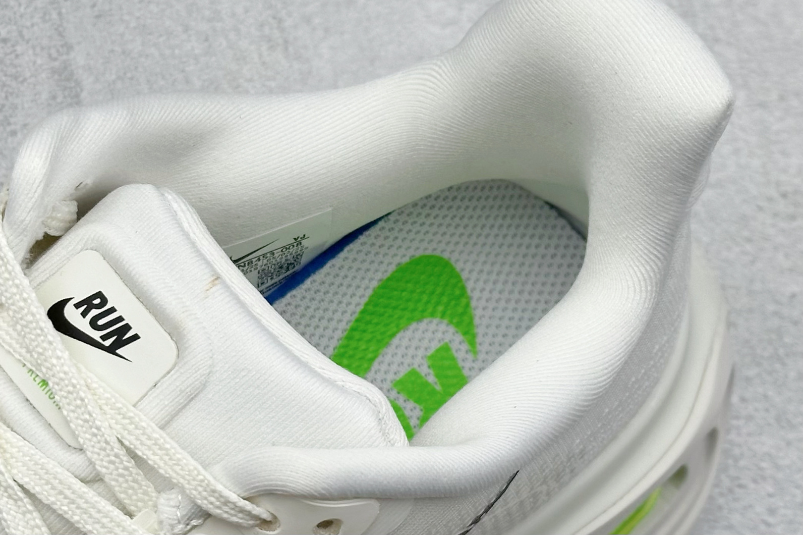 220 YH版Nike Air Zoom Zoom Premium 耐克网面厚底气垫跑鞋 FN8453-008-Chinese UA Cheap High Quatity Brand Clothes Bags handbags Sneakers wholesale wholesaler seller from China Factory suppliers Fashion Clothing Shoes best Quality Beautiful Price 220 YH版Nike Air Zoom Zoom Premium 耐克网面厚底气垫跑鞋 FN8453-008