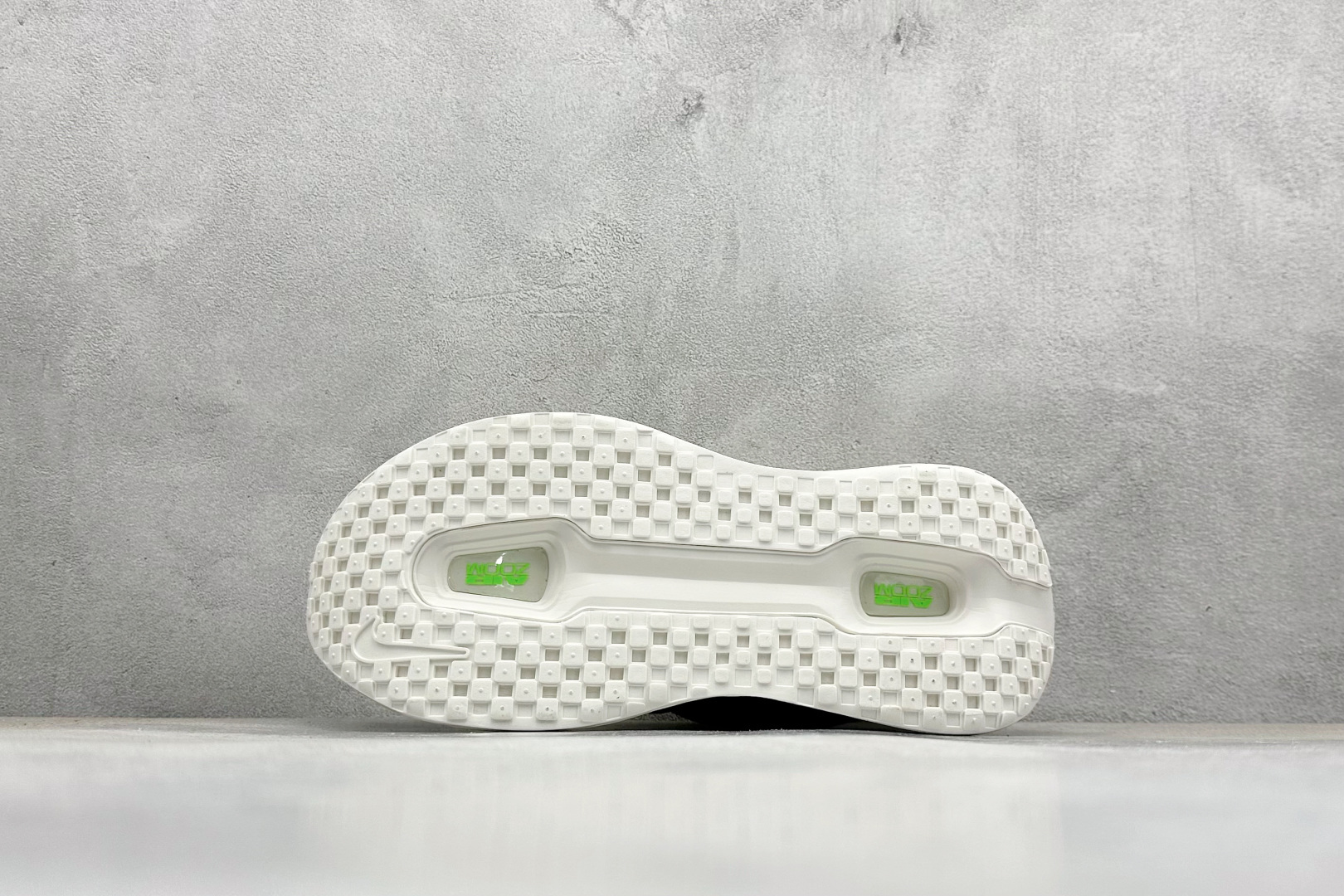 220 YH版Nike Air Zoom Zoom Premium 耐克网面厚底气垫跑鞋 FN8453-008-Chinese UA Cheap High Quatity Brand Clothes Bags handbags Sneakers wholesale wholesaler seller from China Factory suppliers Fashion Clothing Shoes best Quality Beautiful Price 220 YH版Nike Air Zoom Zoom Premium 耐克网面厚底气垫跑鞋 FN8453-008