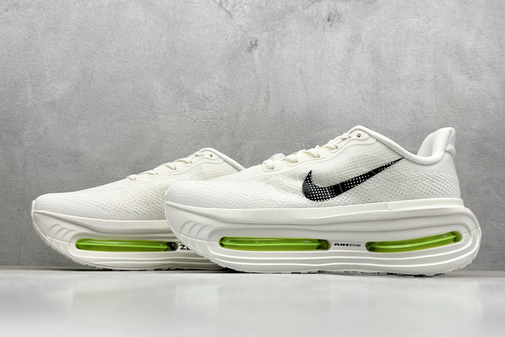 220 YH版Nike Air Zoom Zoom Premium 耐克网面厚底气垫跑鞋 FN8453-008-Chinese UA Cheap High Quatity Brand Clothes Bags handbags Sneakers wholesale wholesaler seller from China Factory suppliers Fashion Clothing Shoes best Quality Beautiful Price 220 YH版Nike Air Zoom Zoom Premium 耐克网面厚底气垫跑鞋 FN8453-008