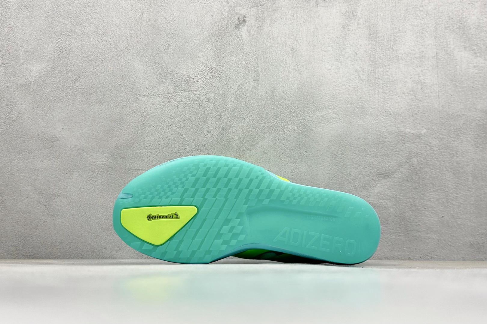 170 AdidAdizero Adios 9 M 阿迪透气轻盈低帮跑步鞋 JH5243