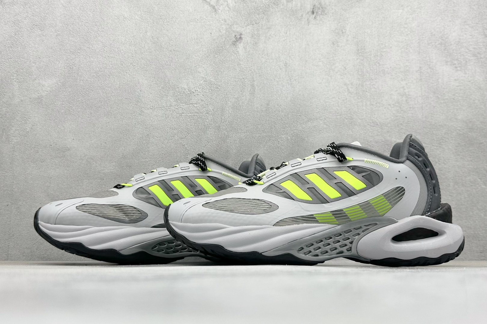 240 AdidCLIMACOOL XLG 4.0 复古休闲老爹鞋  JQ4940